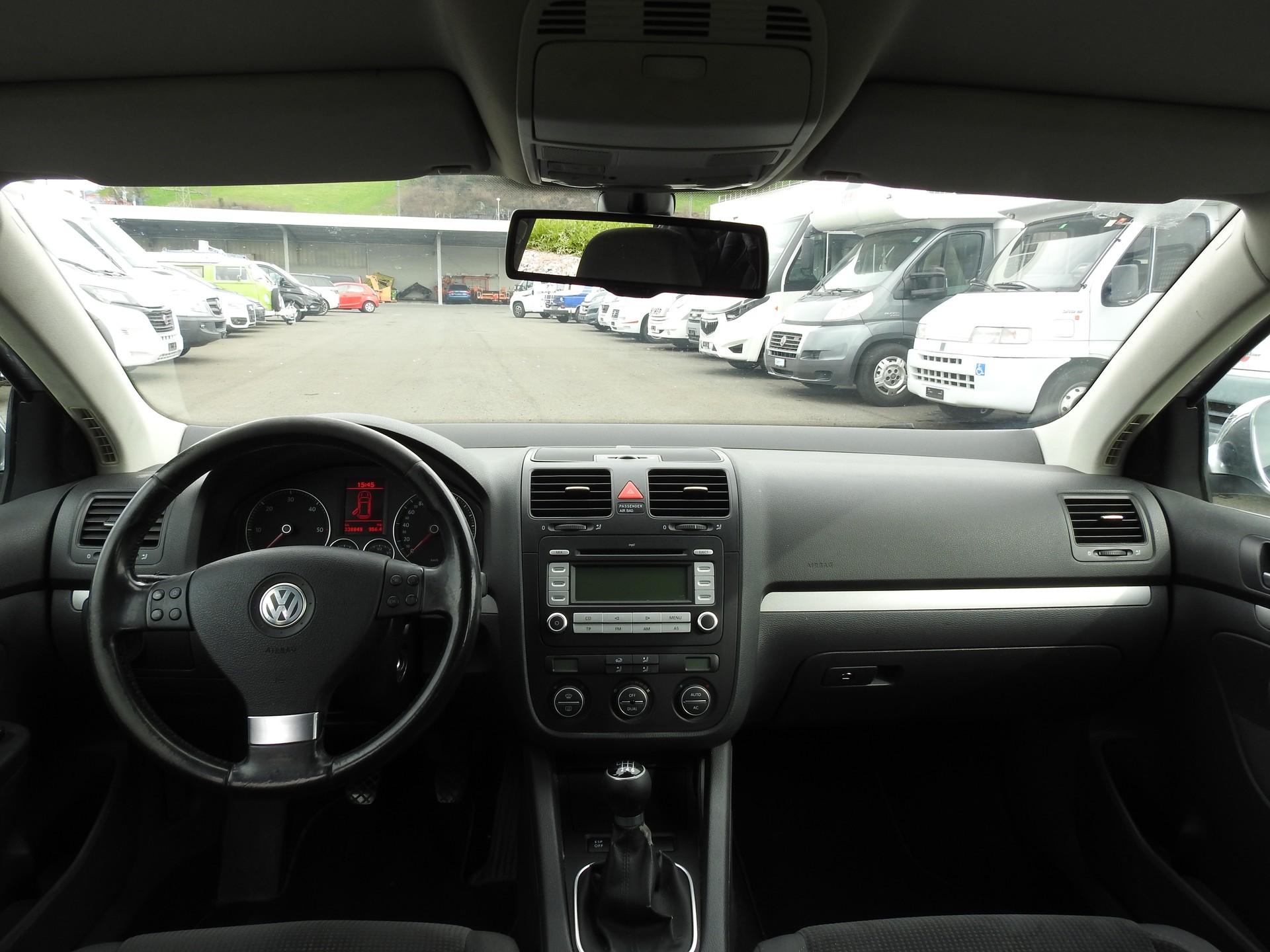 VW Golf Variant 2.0 TDI Comfortline-image-15