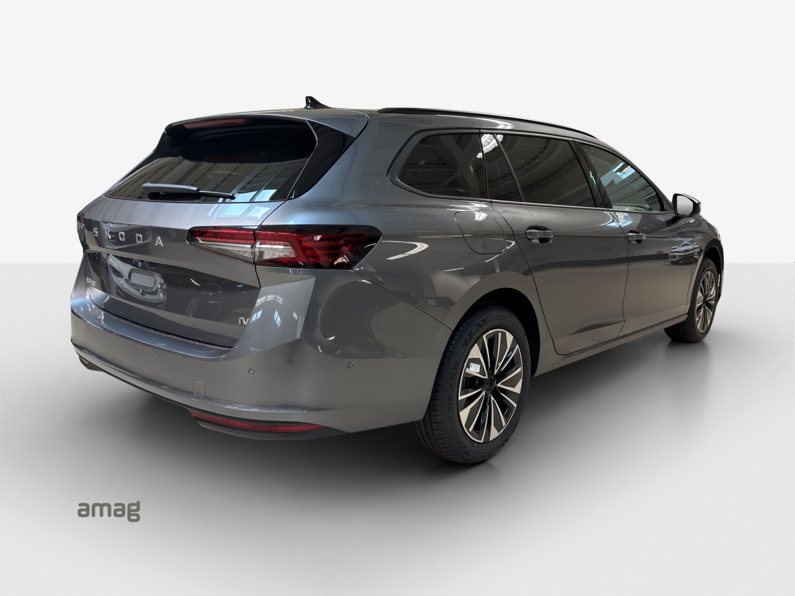 SKODA Superb Combi 1.5 TSI PHEV Selection DSG-image-4