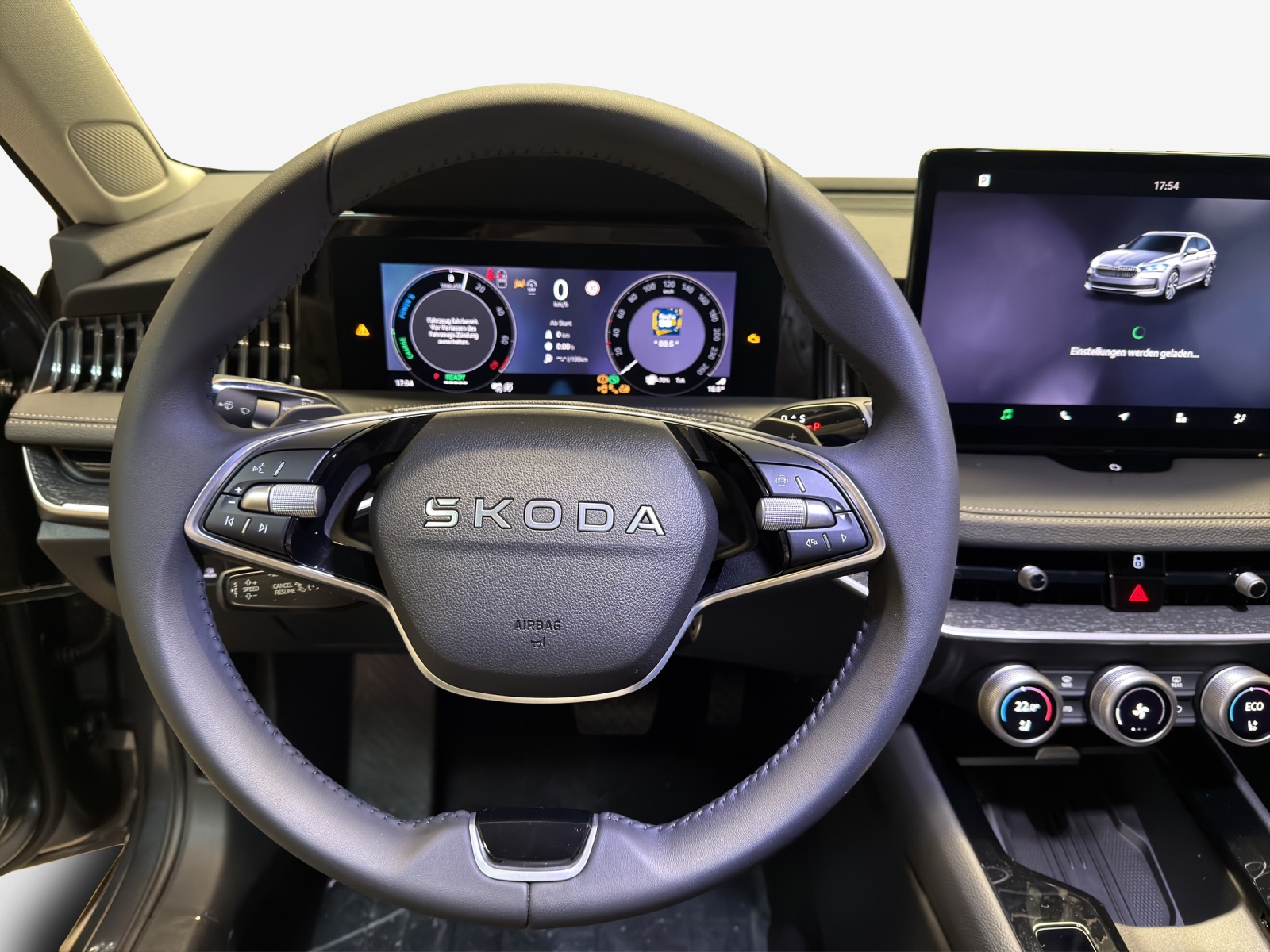 SKODA Superb Combi 1.5 TSI PHEV Selection DSG-image-9