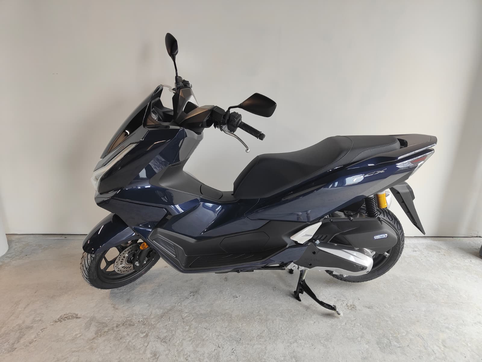 HONDA PCX 125 i ABS-showroom-element-3