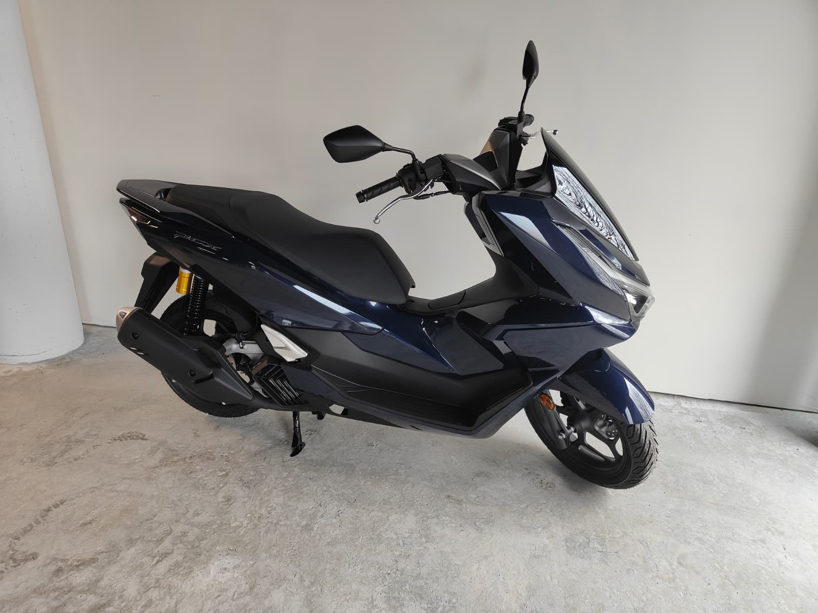HONDA PCX 125 i ABS-showroom-element-2