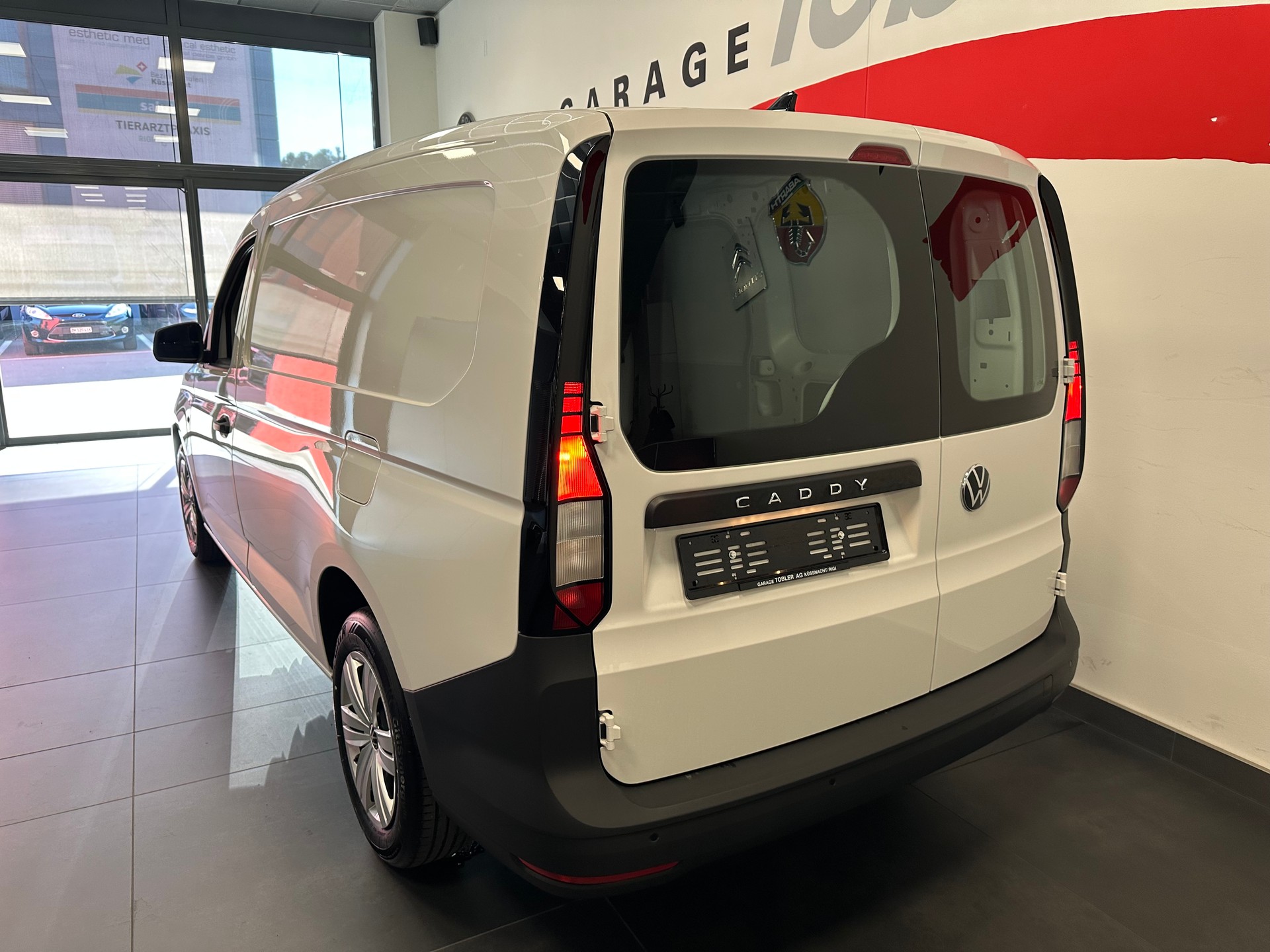 VW Caddy Cargo 2.0TDI Maxi-image-8