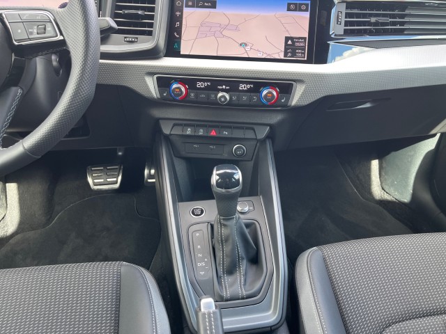 AUDI A1 Sportback 30 TFSI Attraction S-tronic-image-14