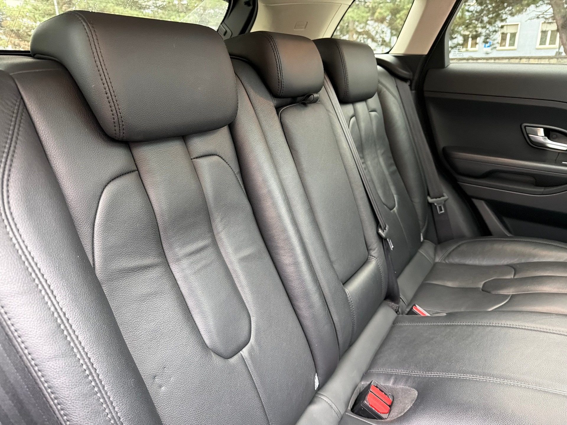 LAND ROVER Range Rover Evoque 2.0 Si4 Pure AT9-image-15