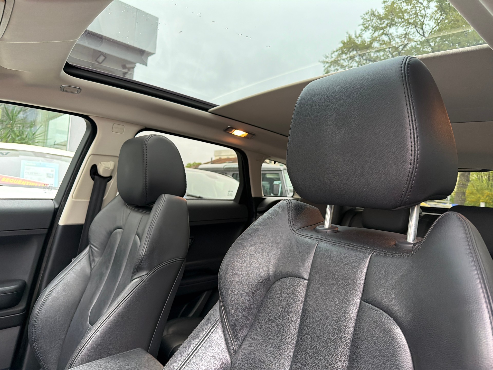LAND ROVER Range Rover Evoque 2.0 Si4 Pure AT9-image-11