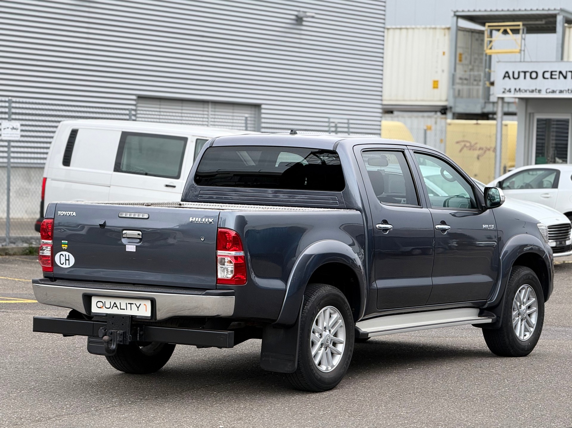 TOYOTA Hilux 3.0 4WD Double Cab Sol Premium-image-1