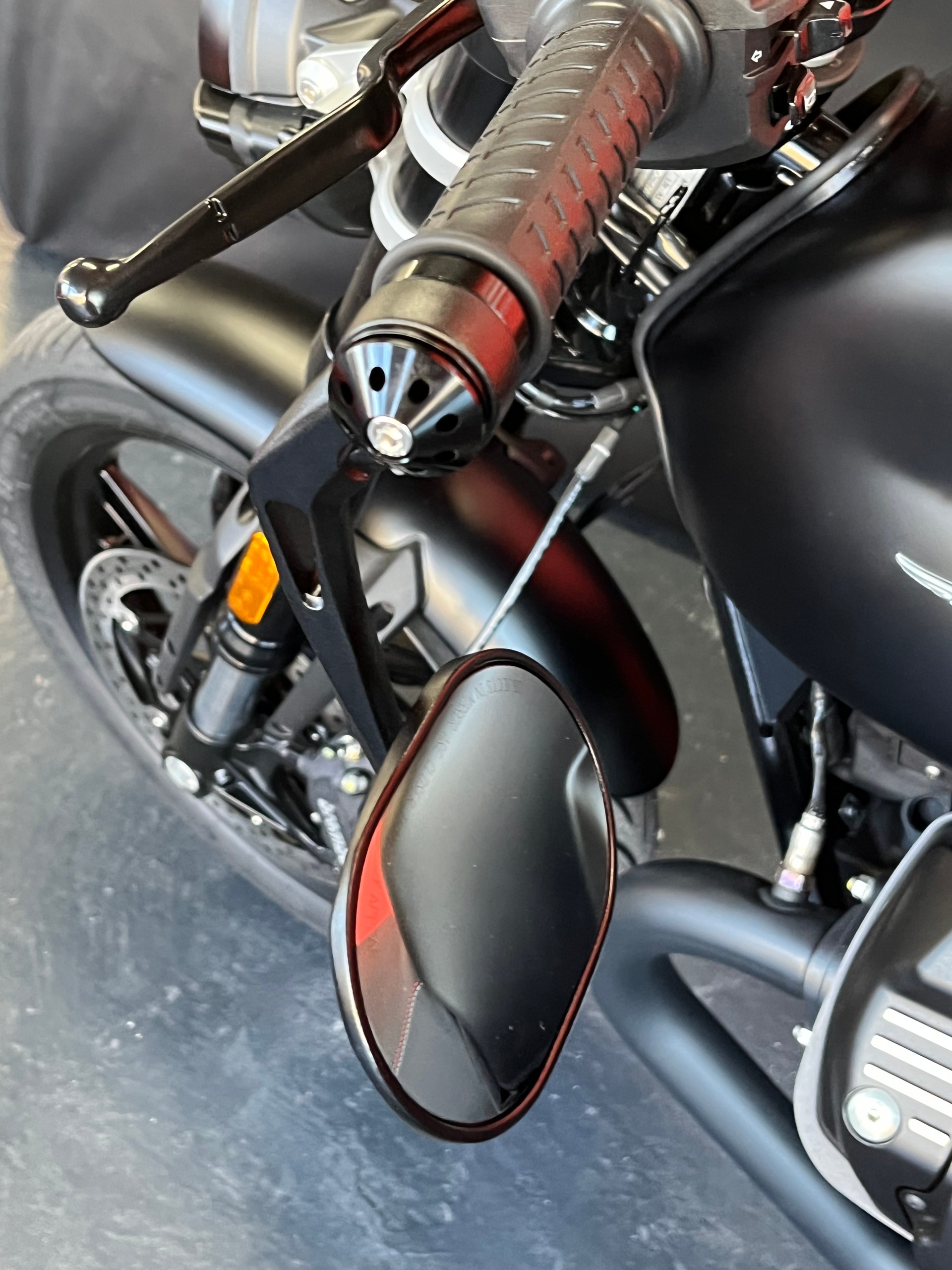 MOTO GUZZI V7 IV 850 Special Black level Evo-image-6
