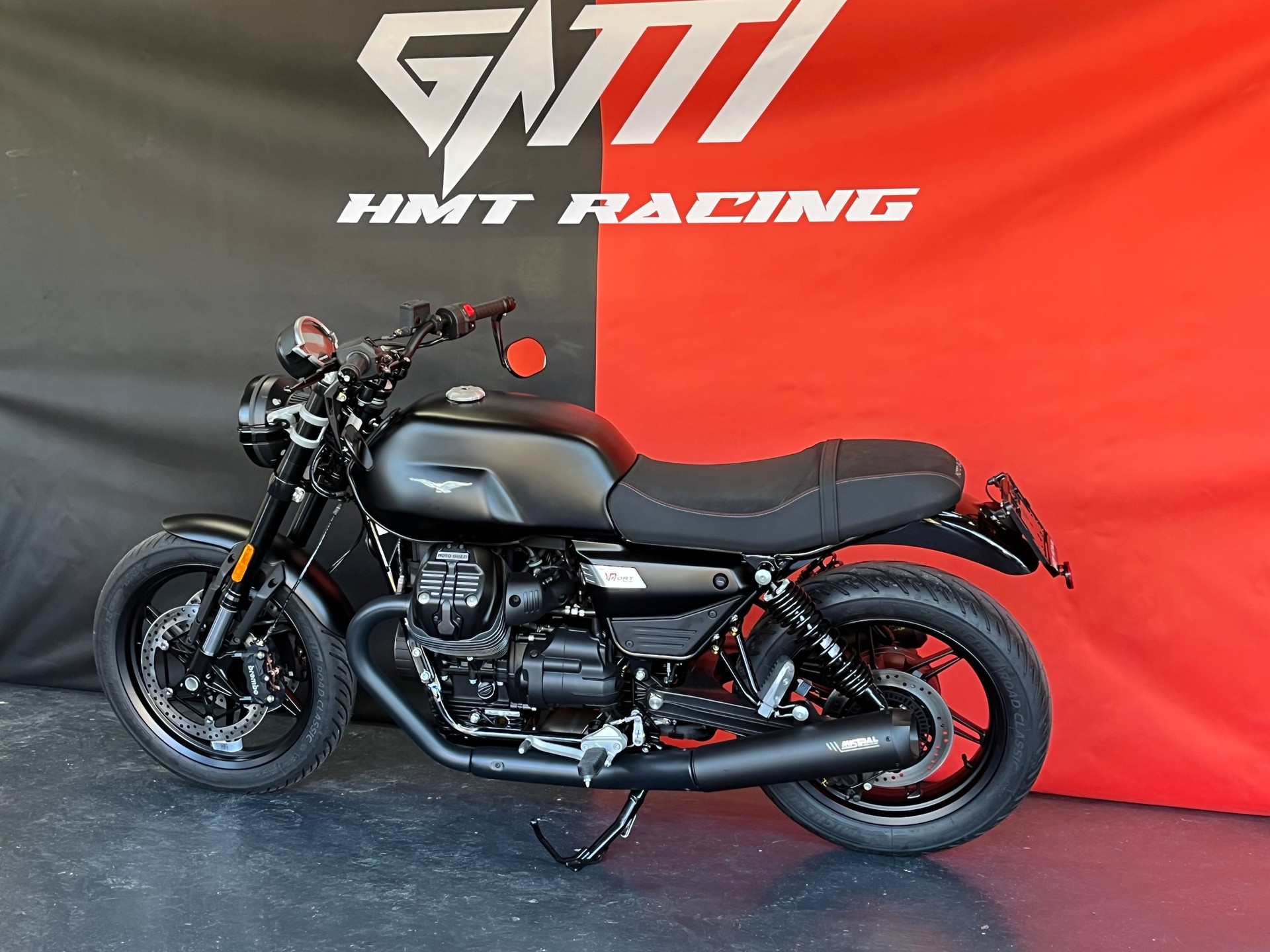 MOTO GUZZI V7 IV 850 Special Black level Evo-image-4