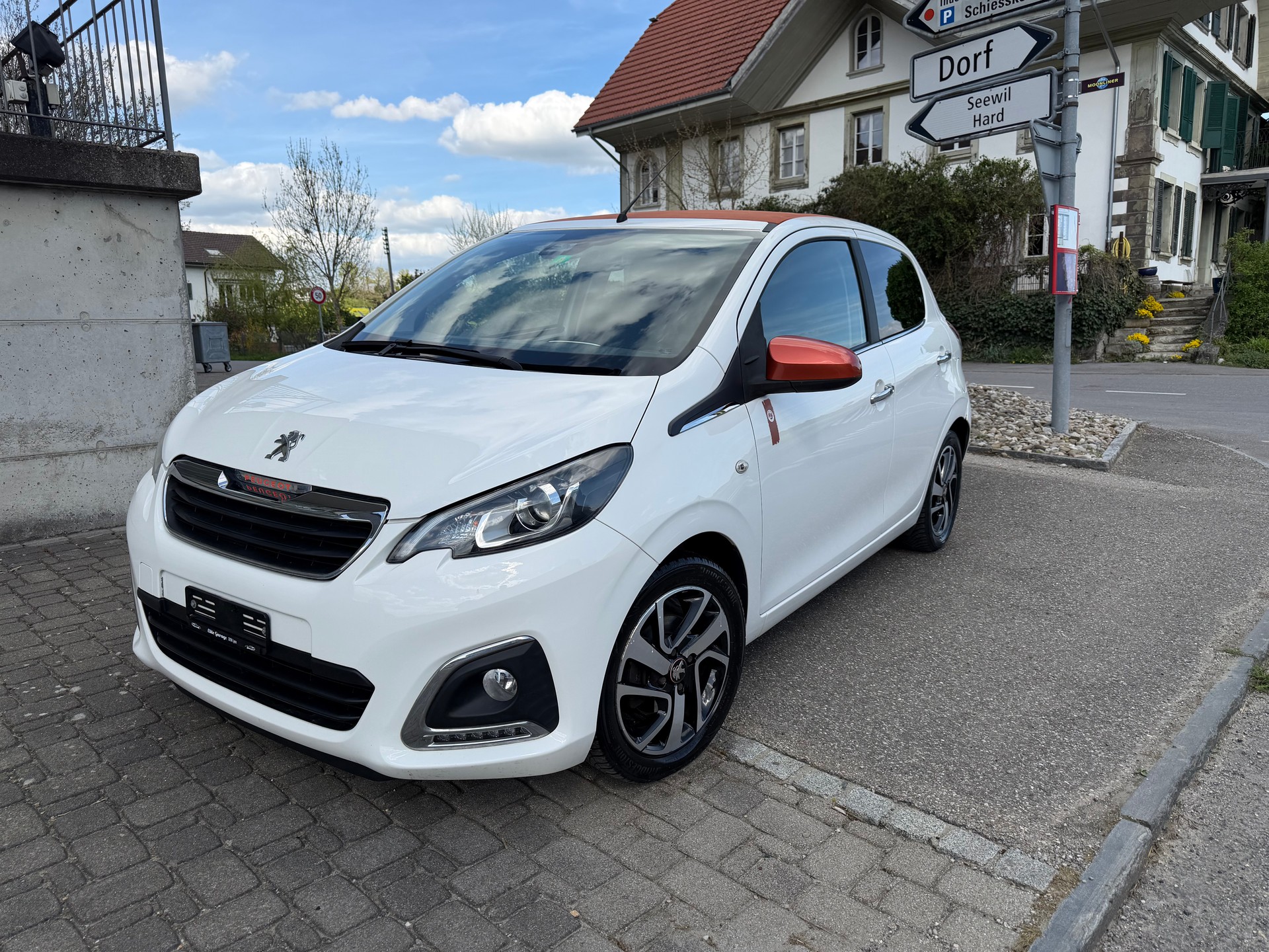 PEUGEOT 108 1.2 VTi Roland Garros Top-image-1