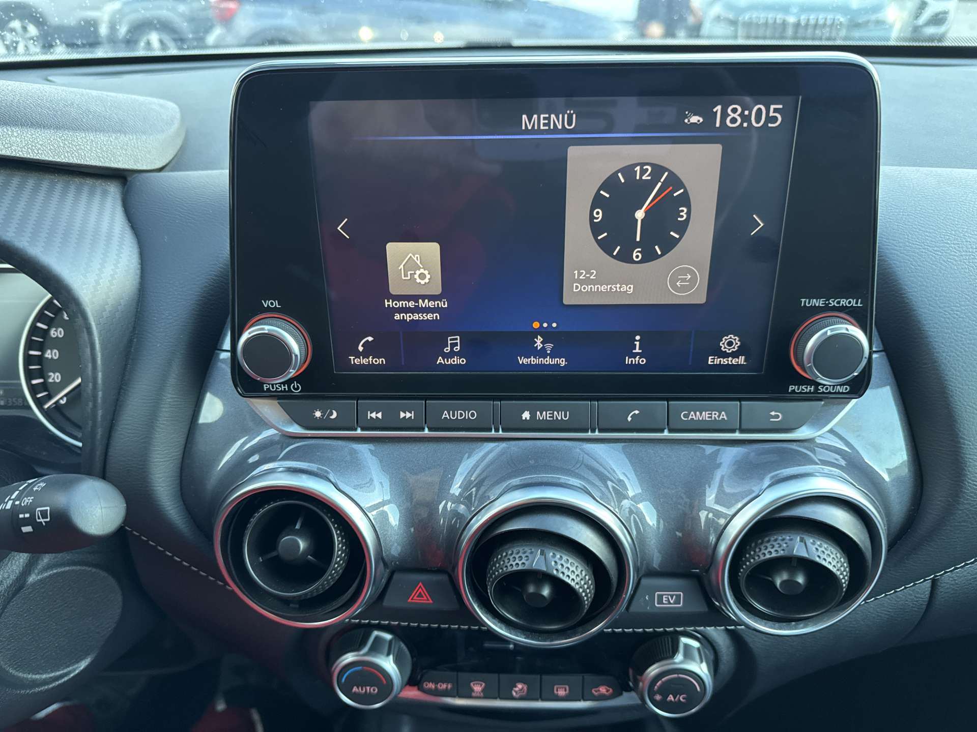 NISSAN Juke 1.6 FHEV Hybrid N-Connecta Automat-image-1