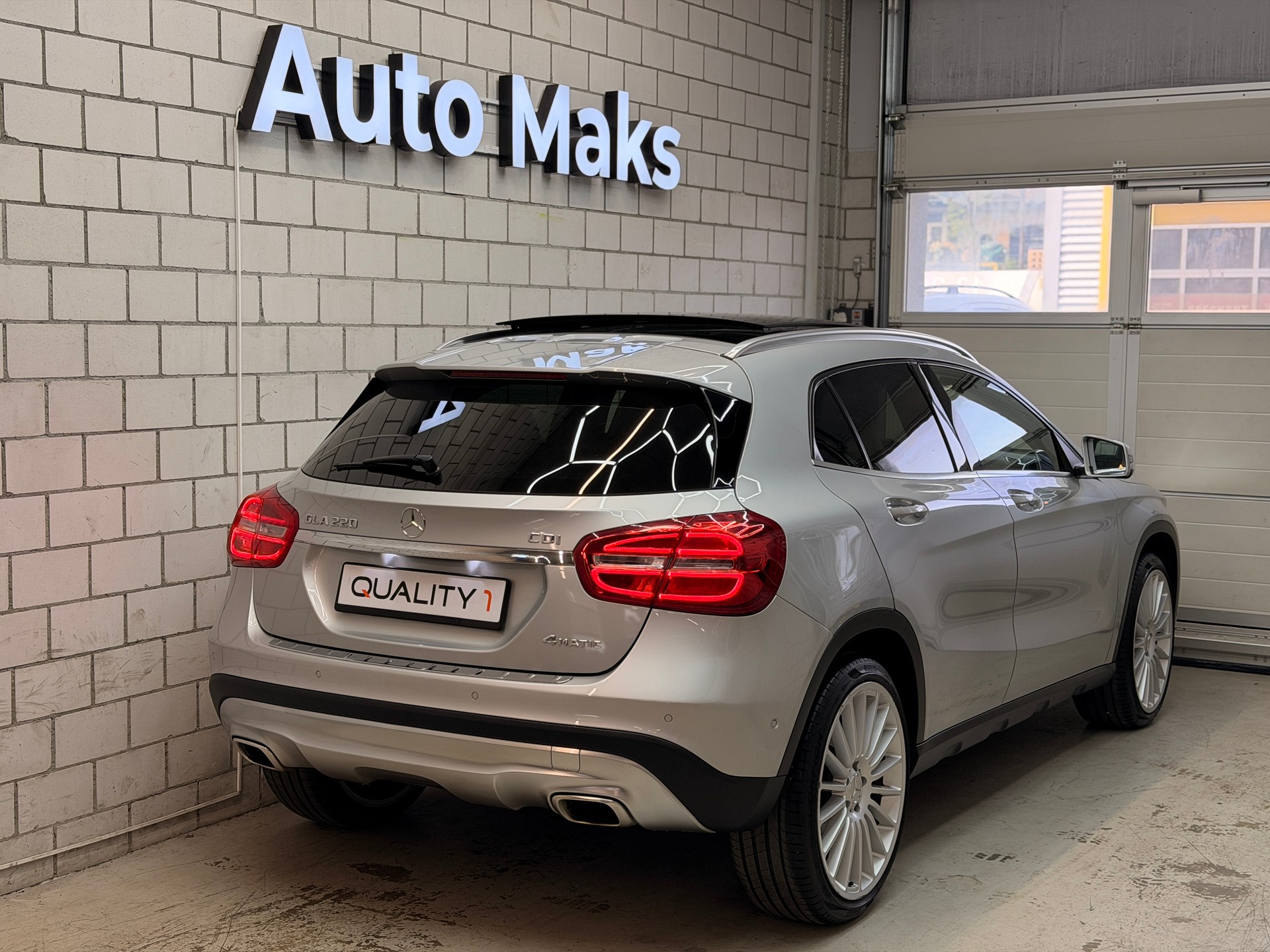 MERCEDES-BENZ GLA 220 CDI Urban 4Matic 7G-DCT