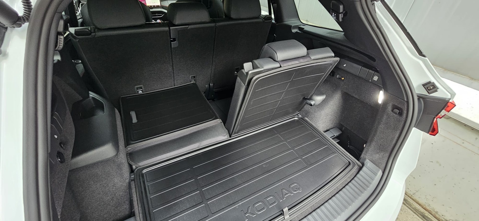 SKODA Kodiaq 2.0 TSI RS 4x4-image-15