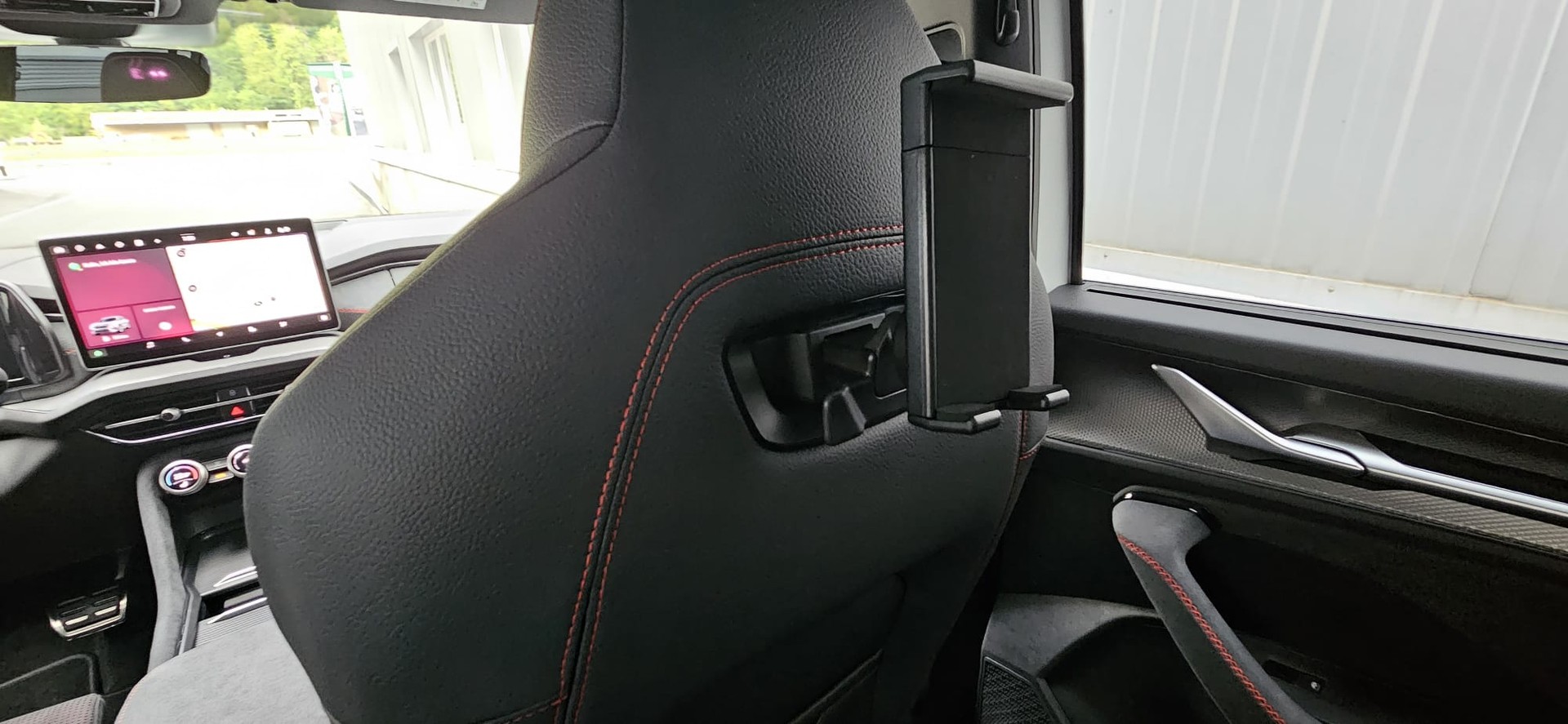 SKODA Kodiaq 2.0 TSI RS 4x4-image-12