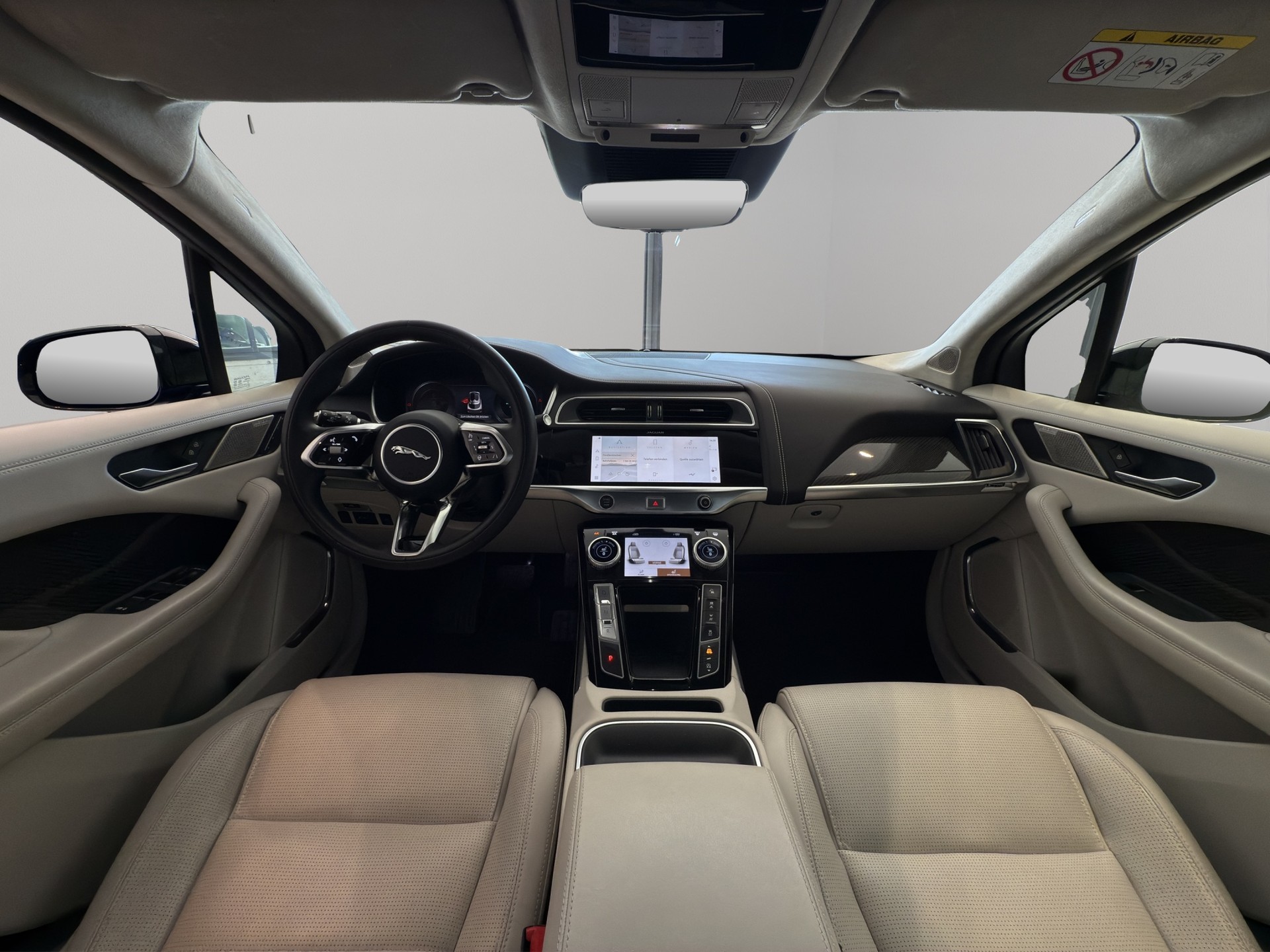 JAGUAR I-Pace EV400 Black AWD-image-7