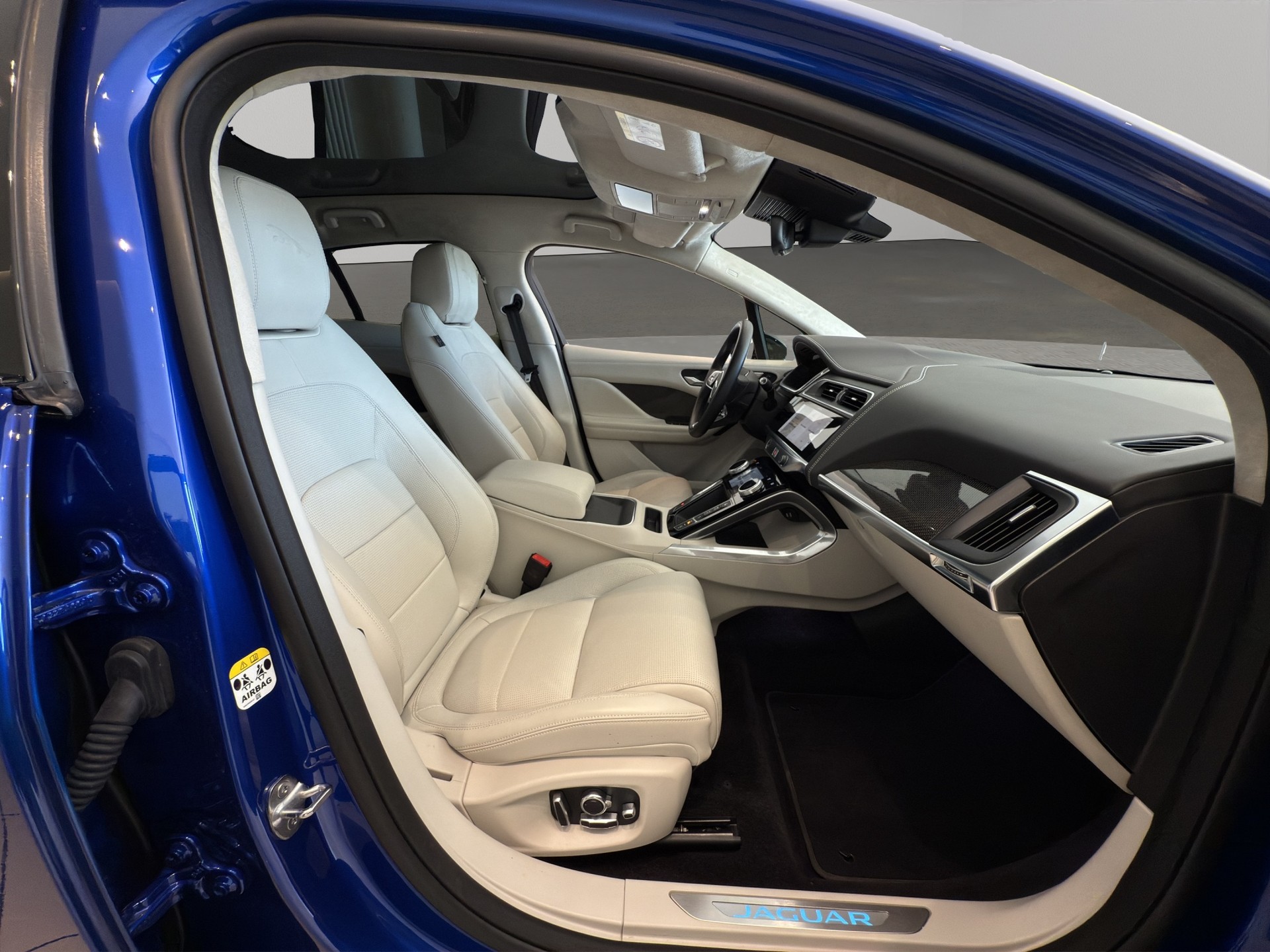 JAGUAR I-Pace EV400 Black AWD-image-9