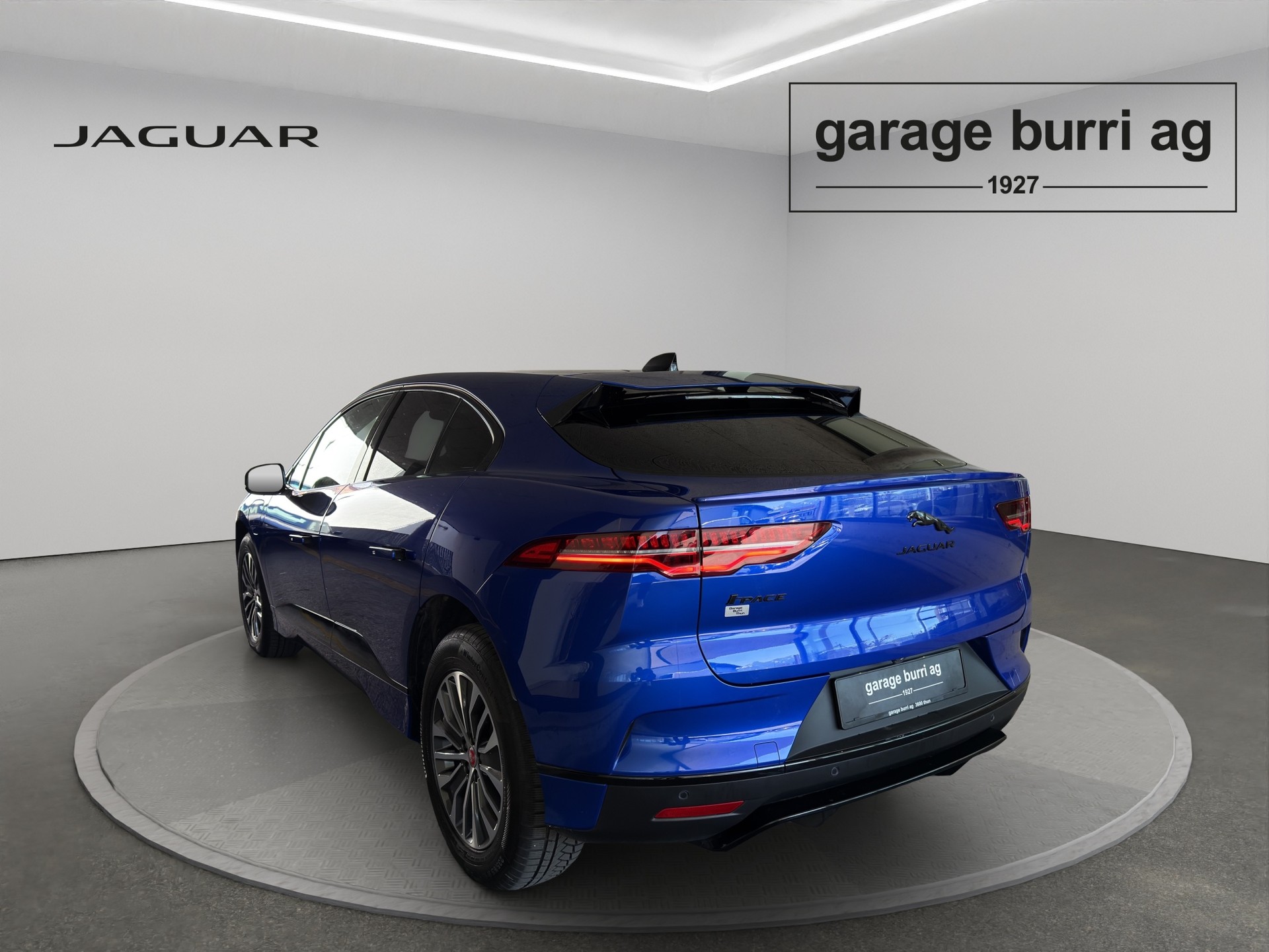 JAGUAR I-Pace EV400 Black AWD-showroom-element-1