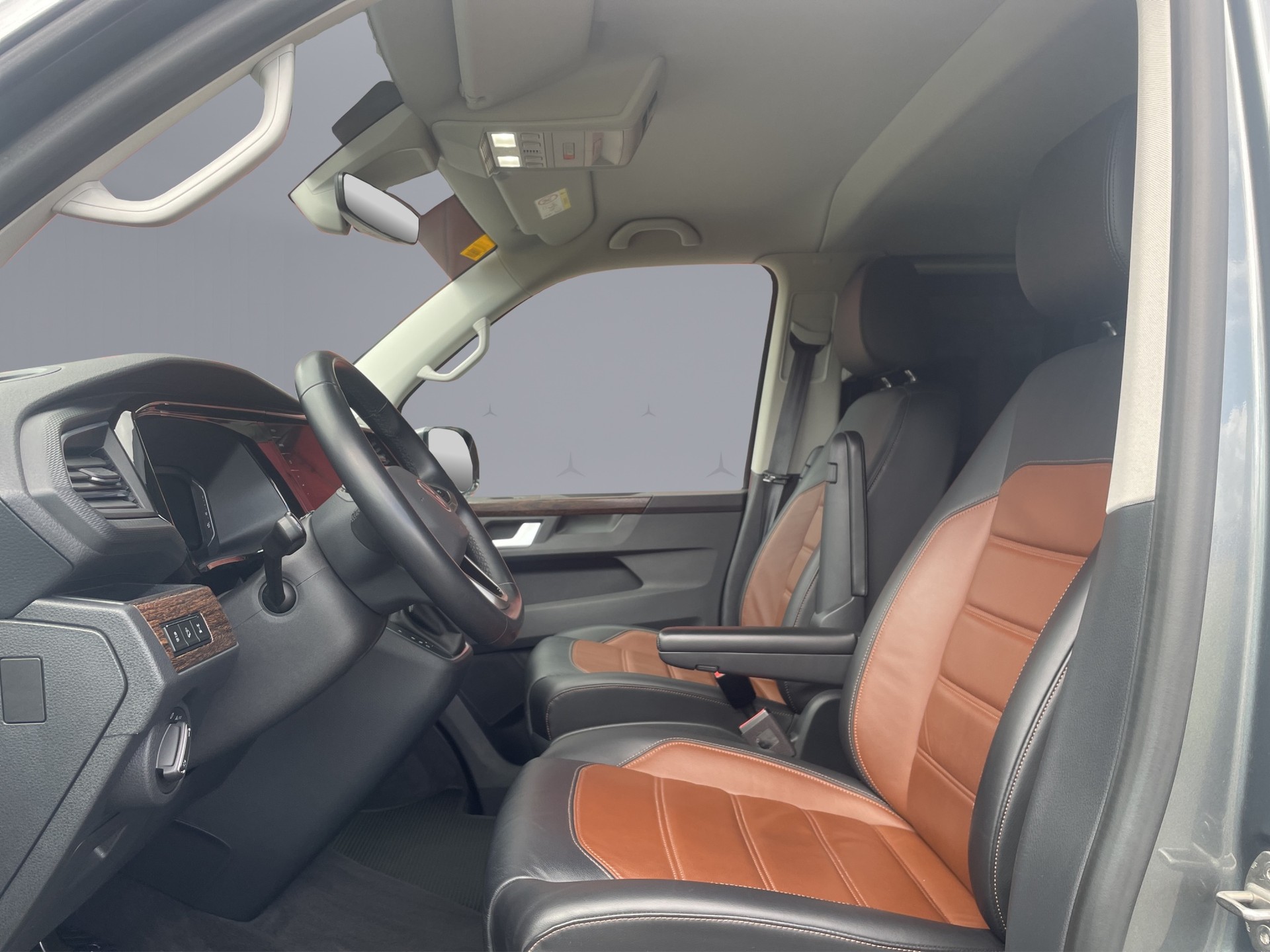 VW T6.1 Multivan 2.0 BI-TDI Highline DSG 4M / 204PS + Langer Radstand 3400mm-image-9