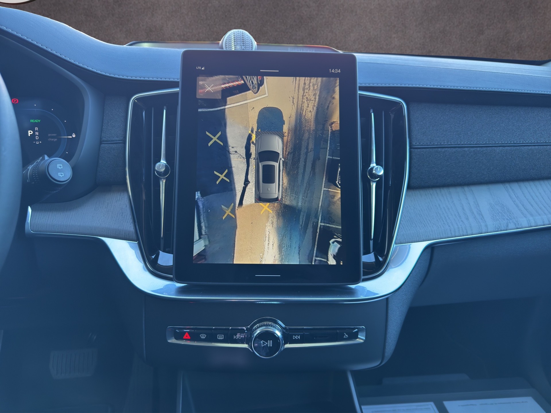 VOLVO XC90 2.0 T8 TE Plus Dark eAWD-image-13