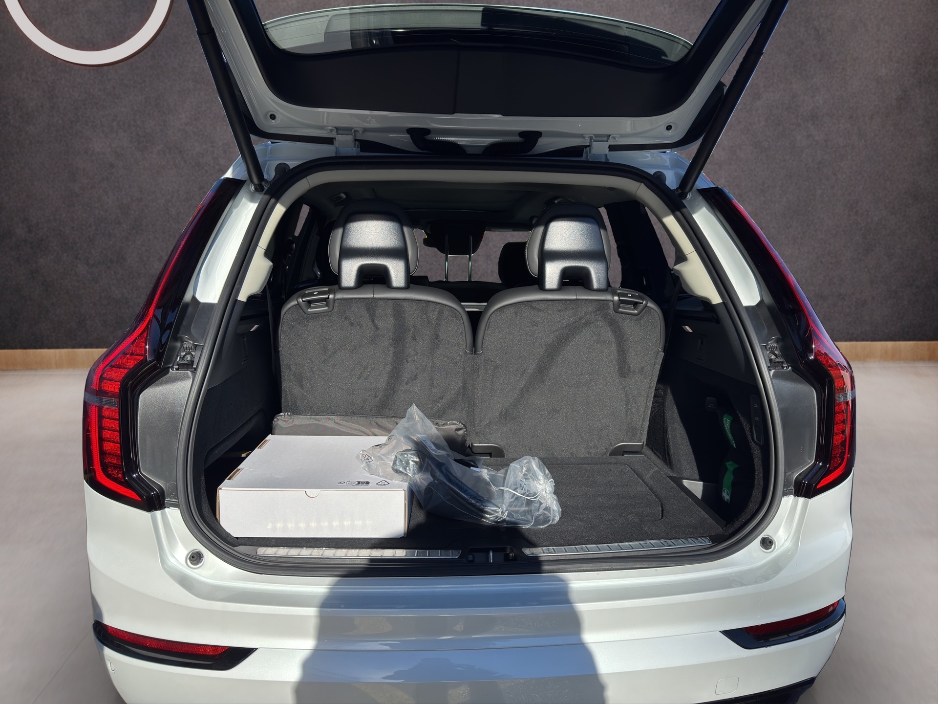VOLVO XC90 2.0 T8 TE Plus Dark eAWD-image-12