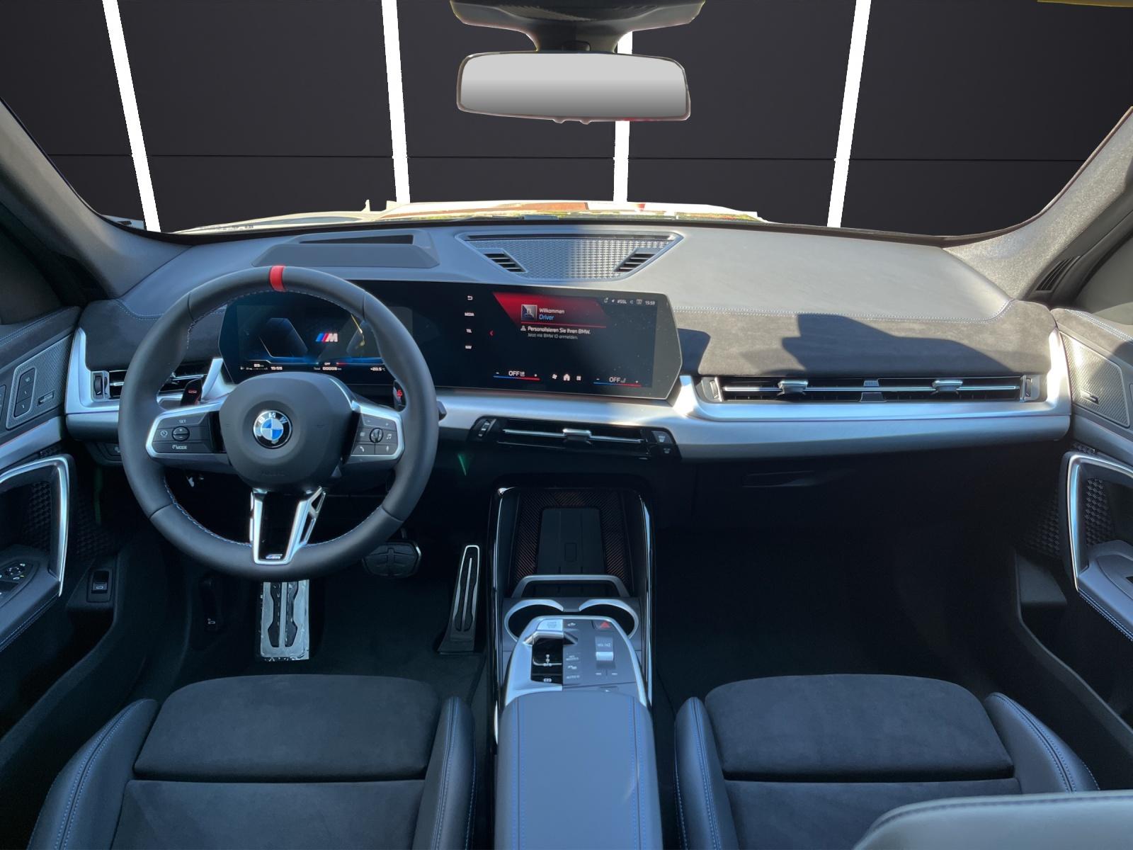 BMW X1 M35i-image-11