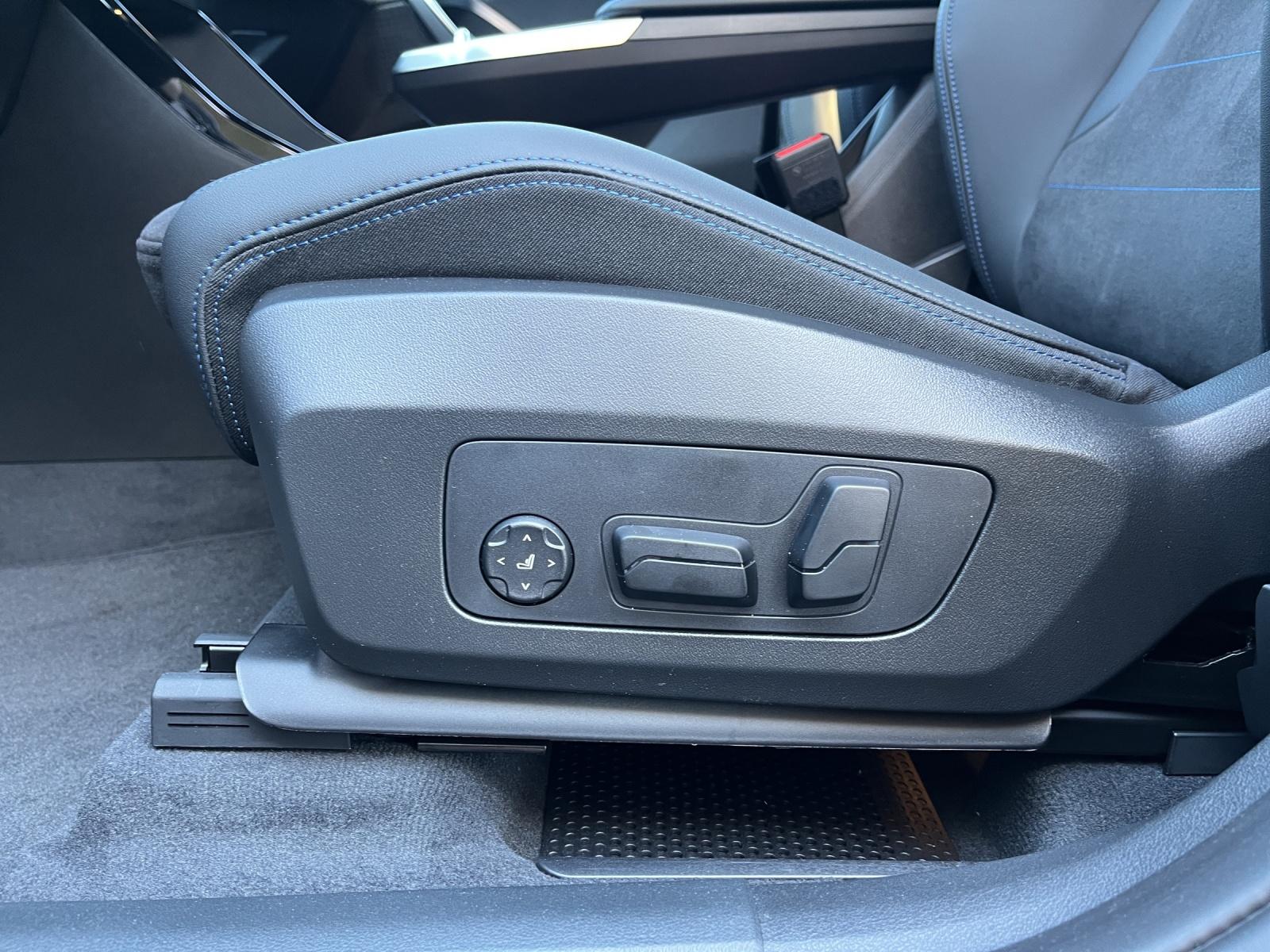 BMW X1 M35i-image-14