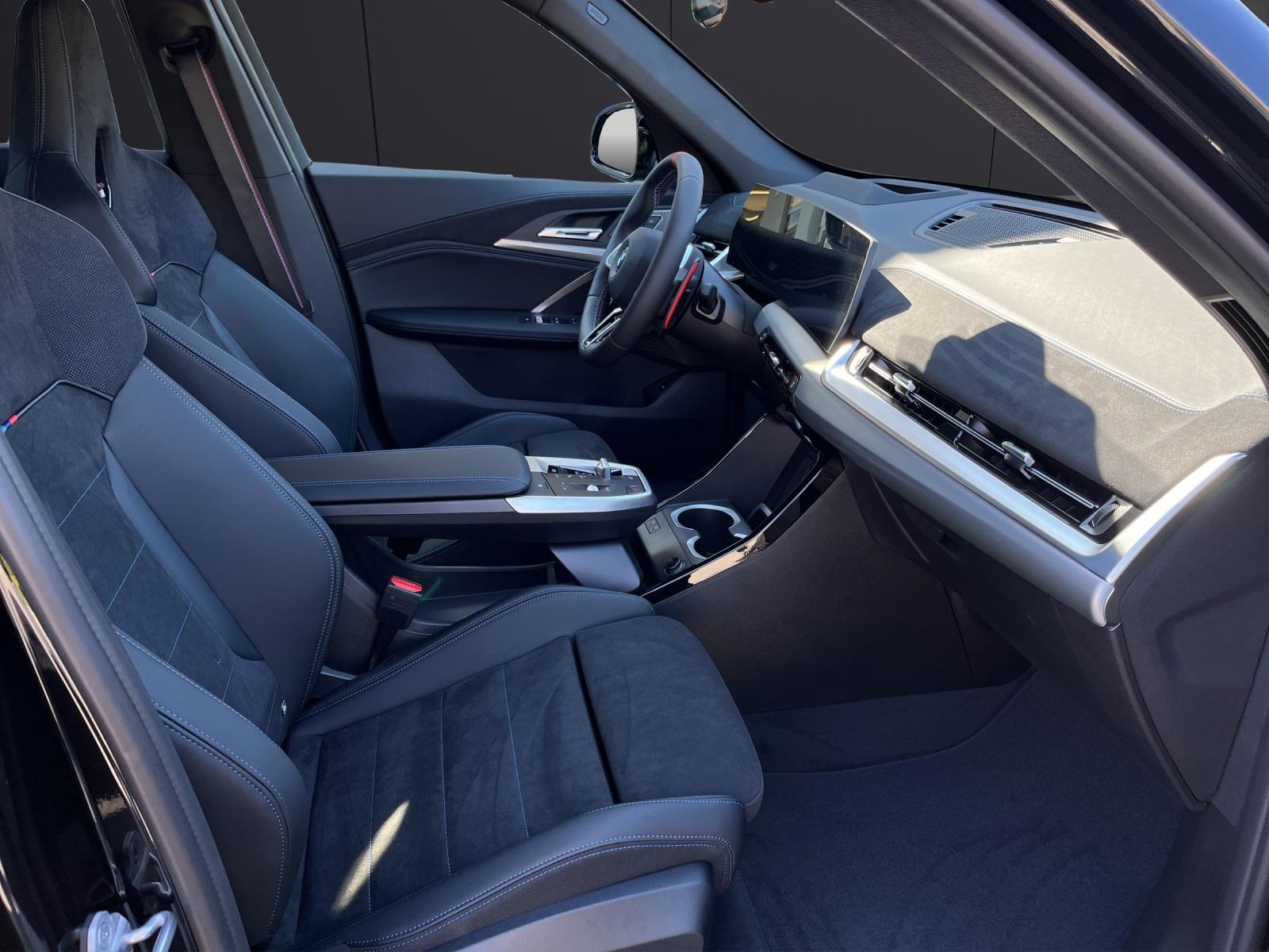 BMW X1 M35i-image-18