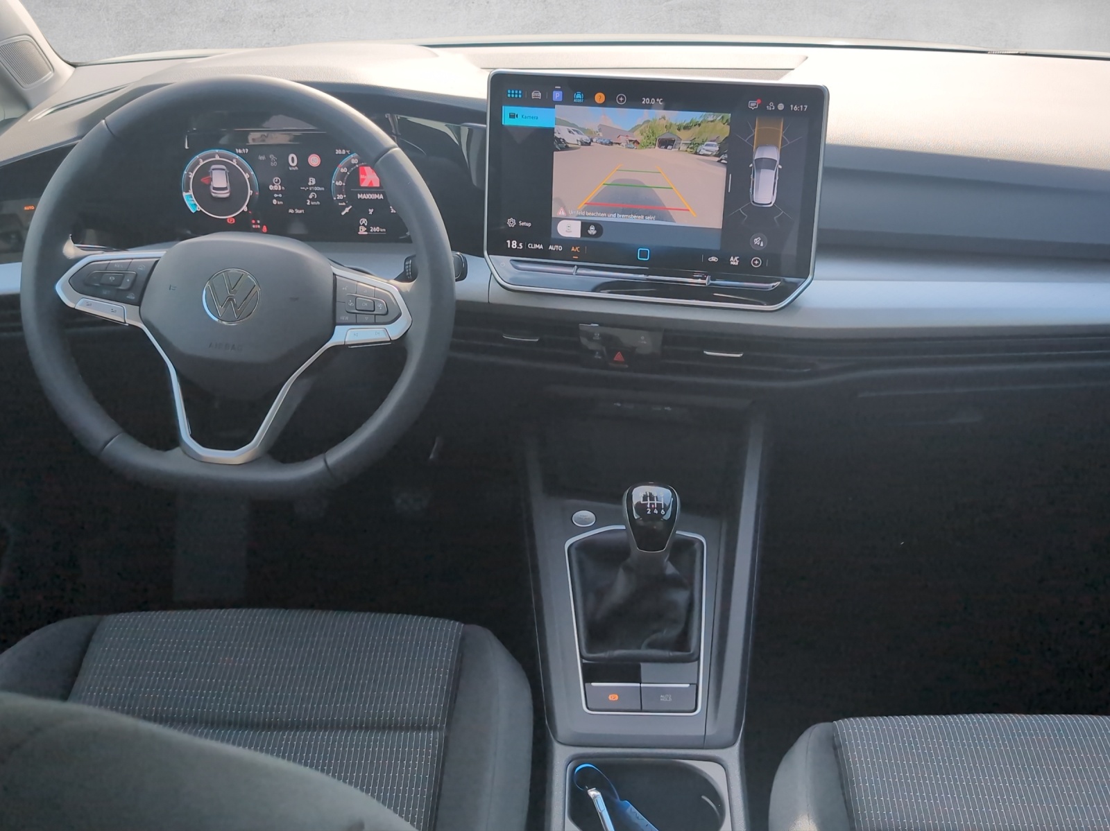 VW Golf Basis-image-11