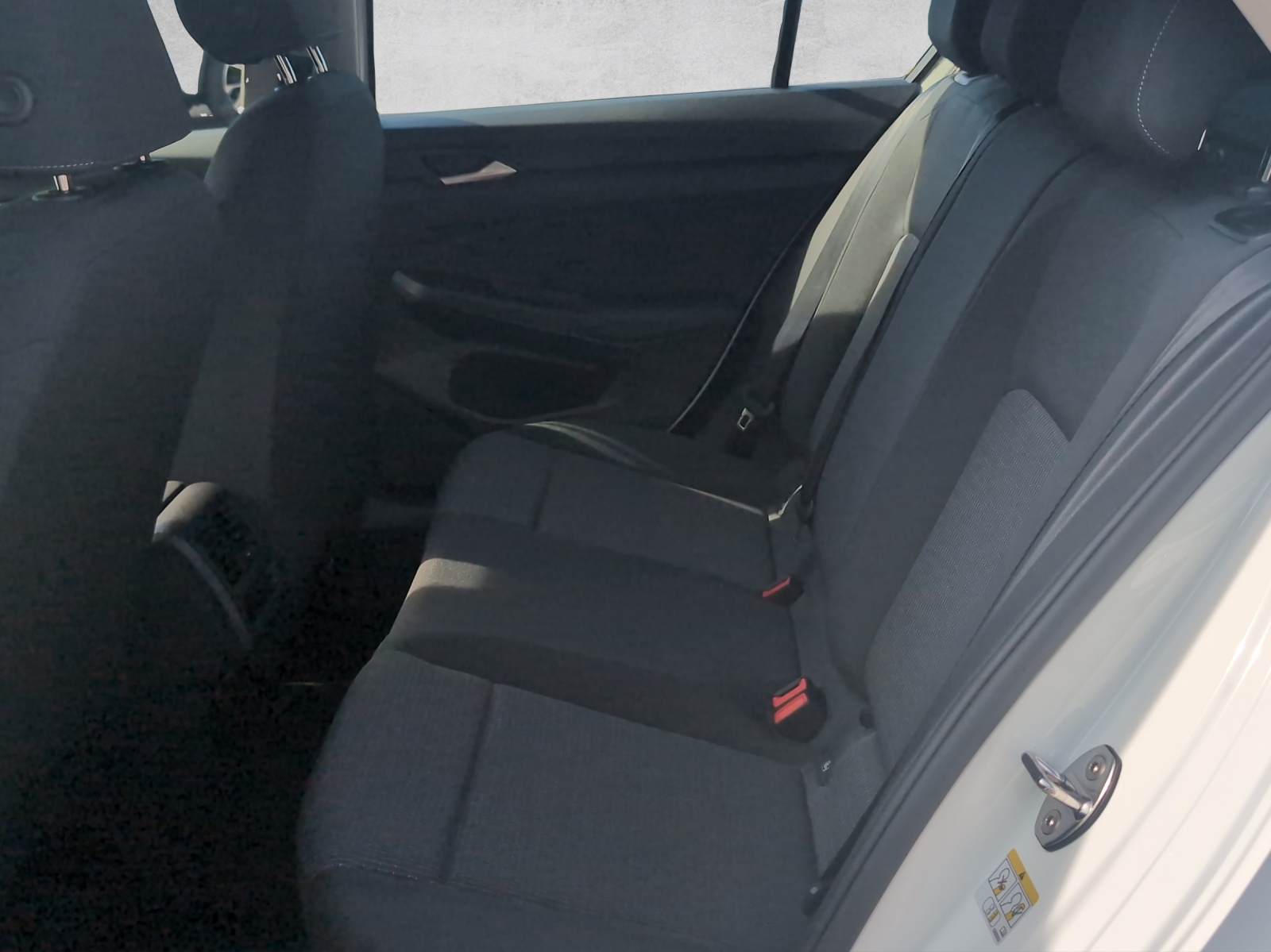 VW Golf Basis-image-9