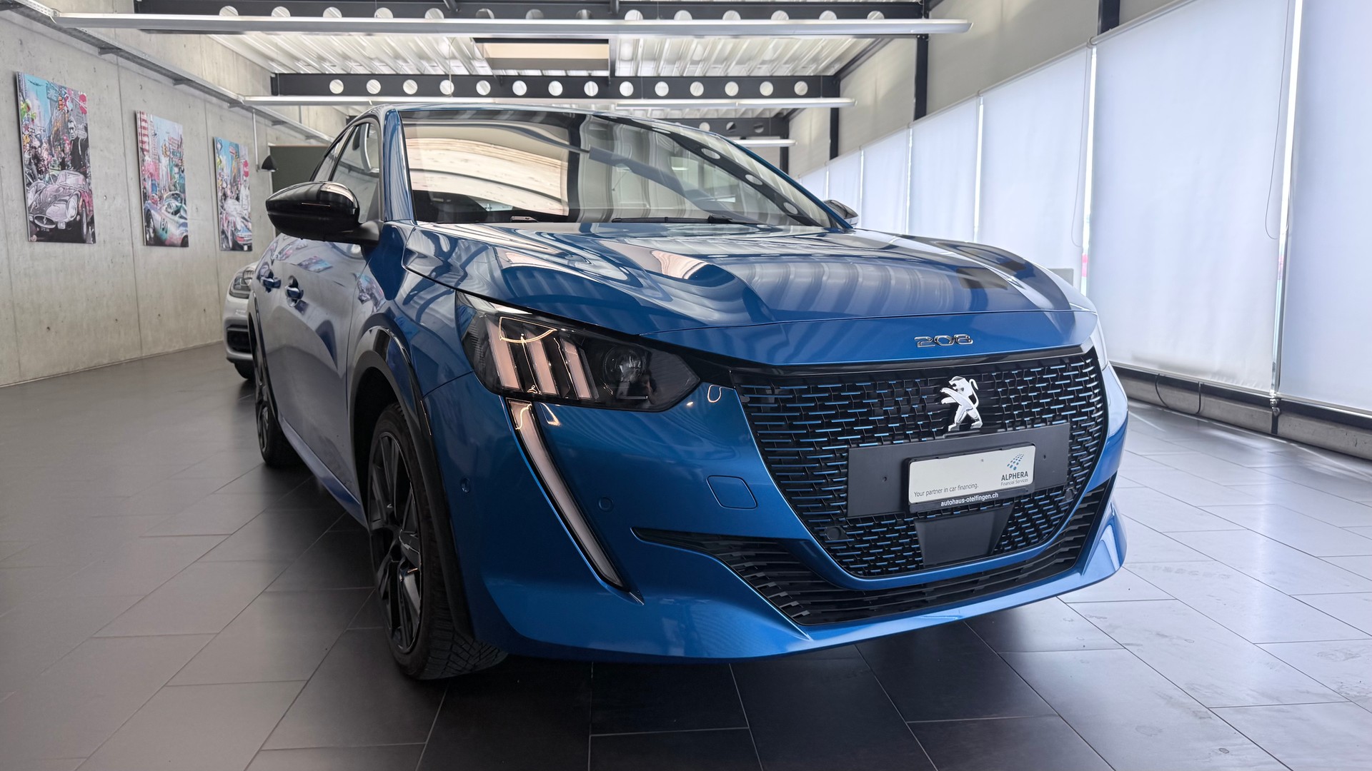 PEUGEOT 208 e-GT-showroom-element-2