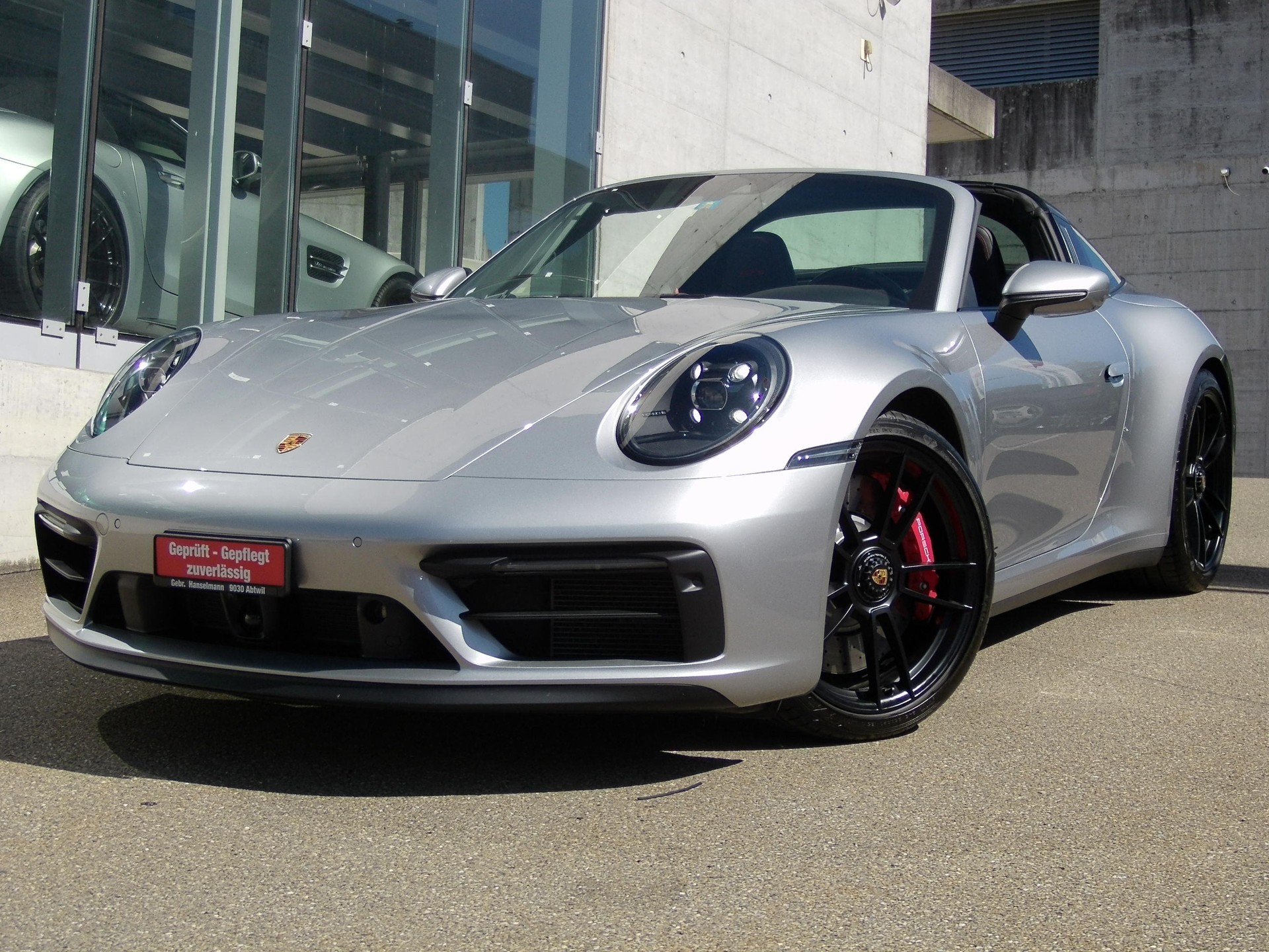 PORSCHE 911 Targa 4 GTS PDK-image-3