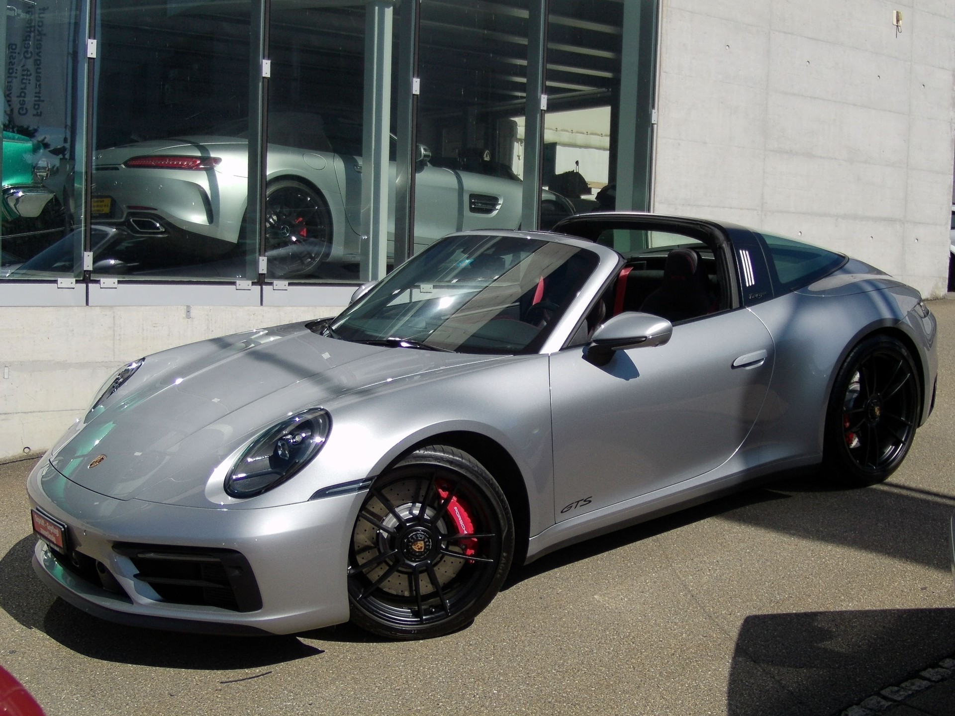 PORSCHE 911 Targa 4 GTS PDK-image-1