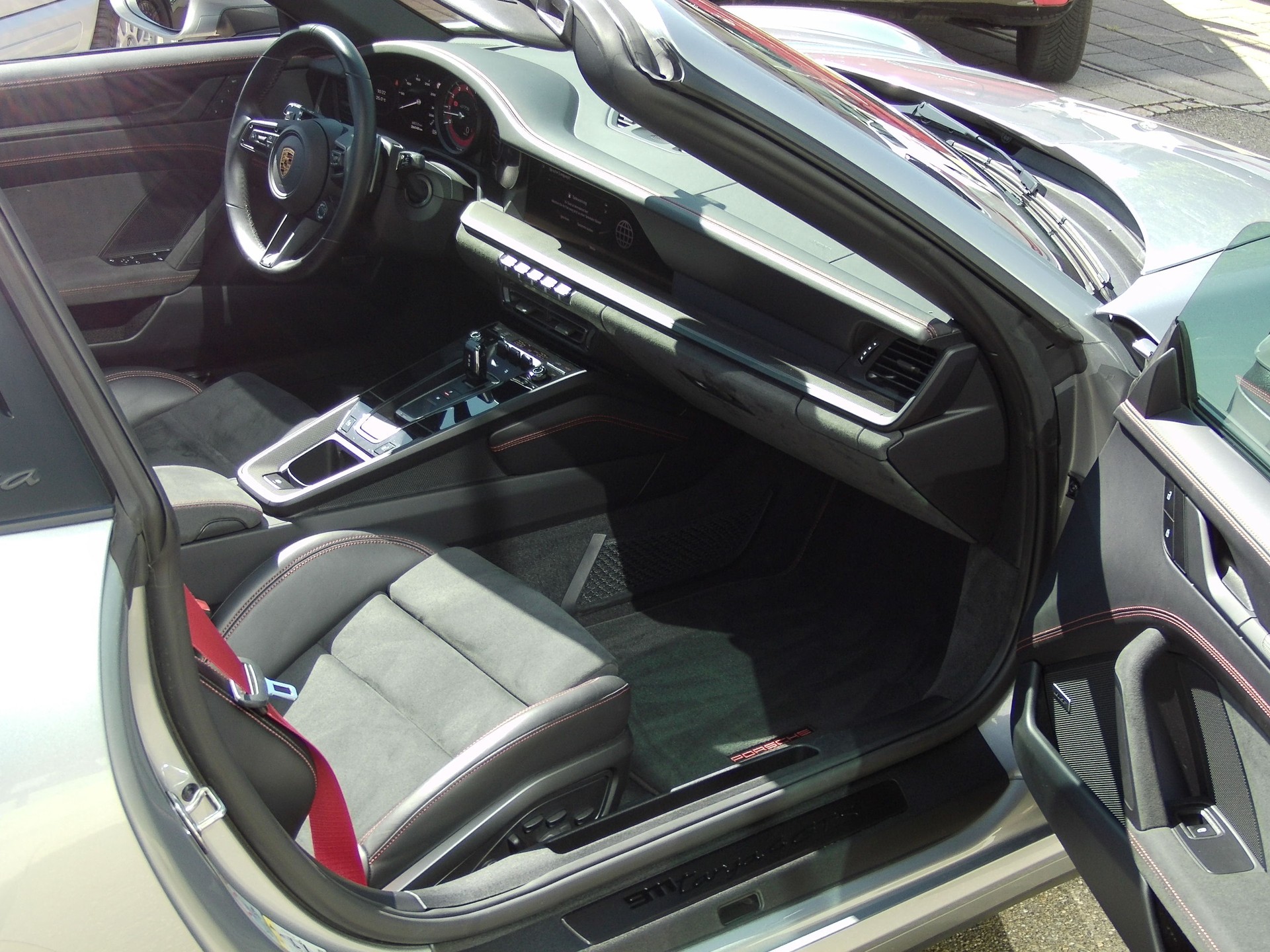 PORSCHE 911 Targa 4 GTS PDK-image-14
