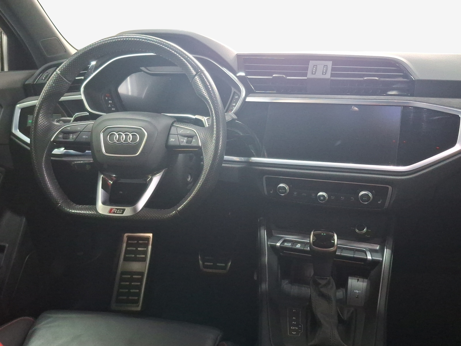 AUDI RS Q3 Sportback quattro S tronic-image-8