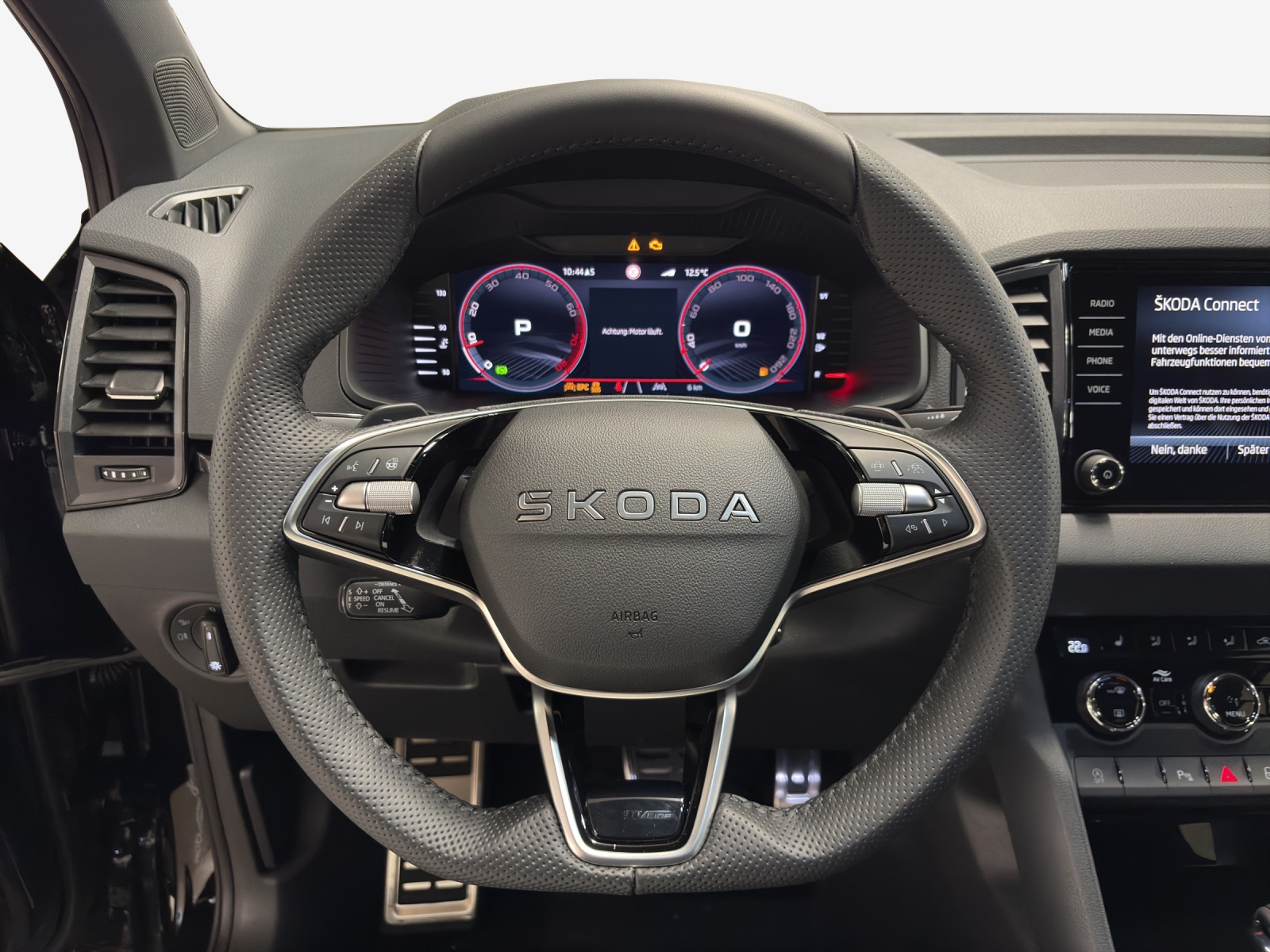 SKODA Karoq 2.0 TSI Dynamic Limited Edition 4x4 DSG-image-9