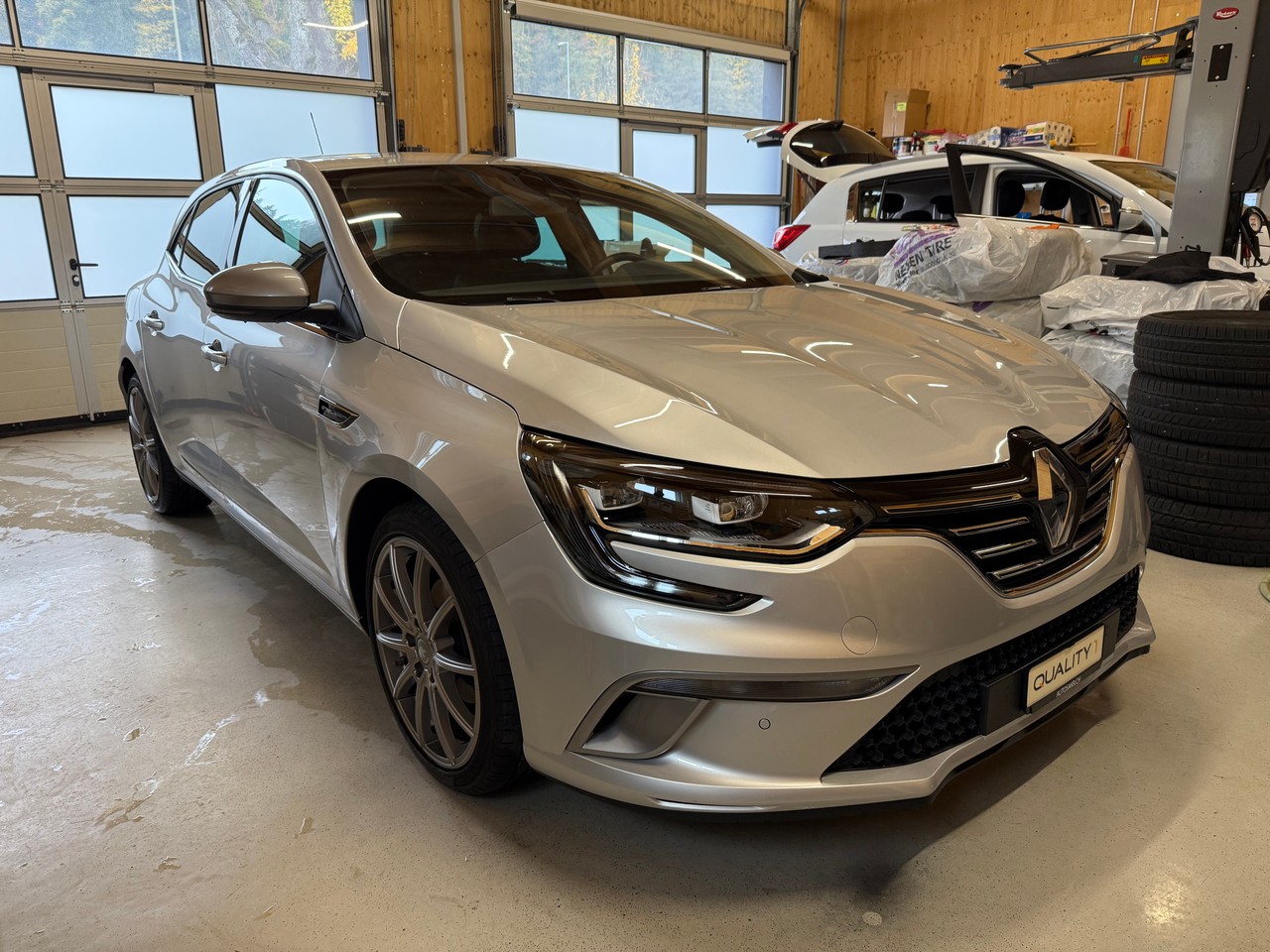 RENAULT Mégane 1.3 16V Turbo GT Line EDC-image-2