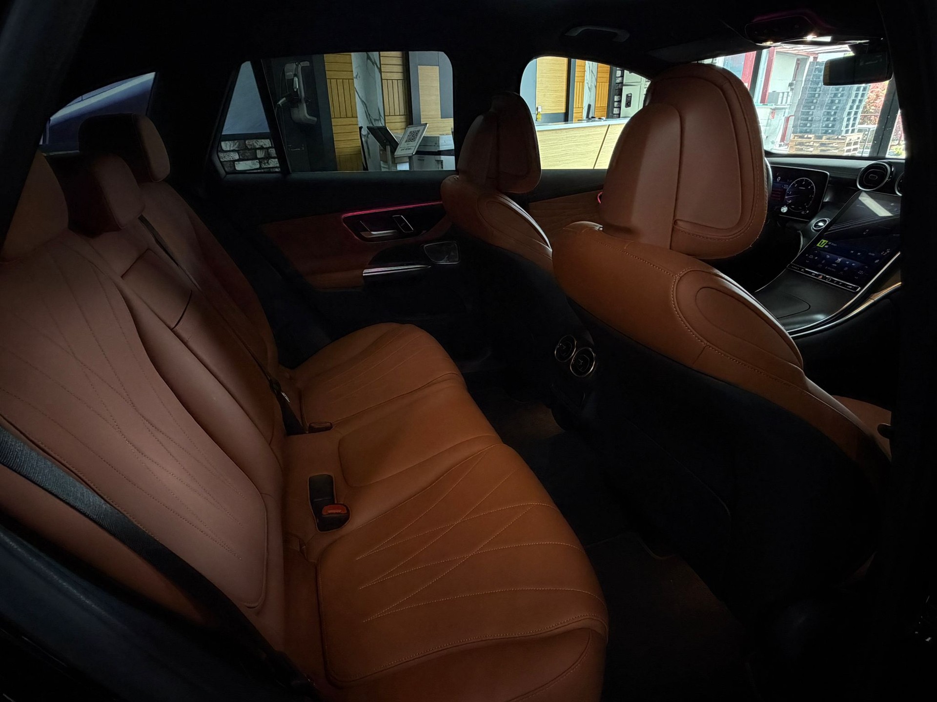 MERCEDES-BENZ GLC 450d 4Matic AMG Line 9G-Tronic-image-25