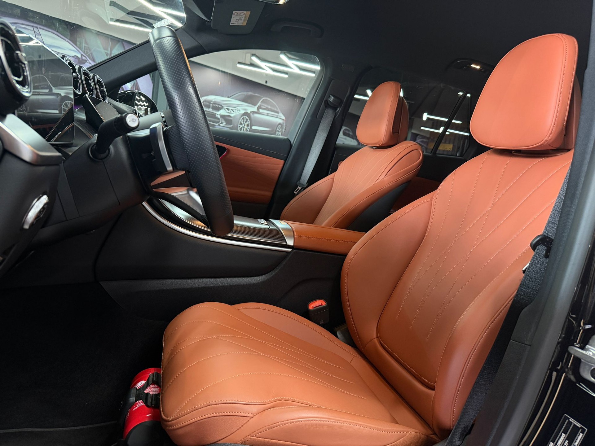 MERCEDES-BENZ GLC 450d 4Matic AMG Line 9G-Tronic-image-14