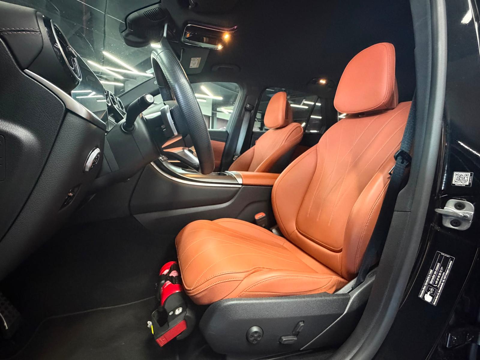 MERCEDES-BENZ GLC 450 d 4MATIC AMG Line | Premium Plus | Burmester®3D | Night Paket | 367 PS-image-13