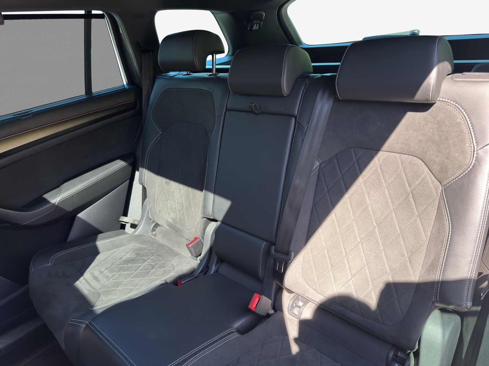SKODA Kodiaq 2.0 TSI 4x4 SportLine-image-11