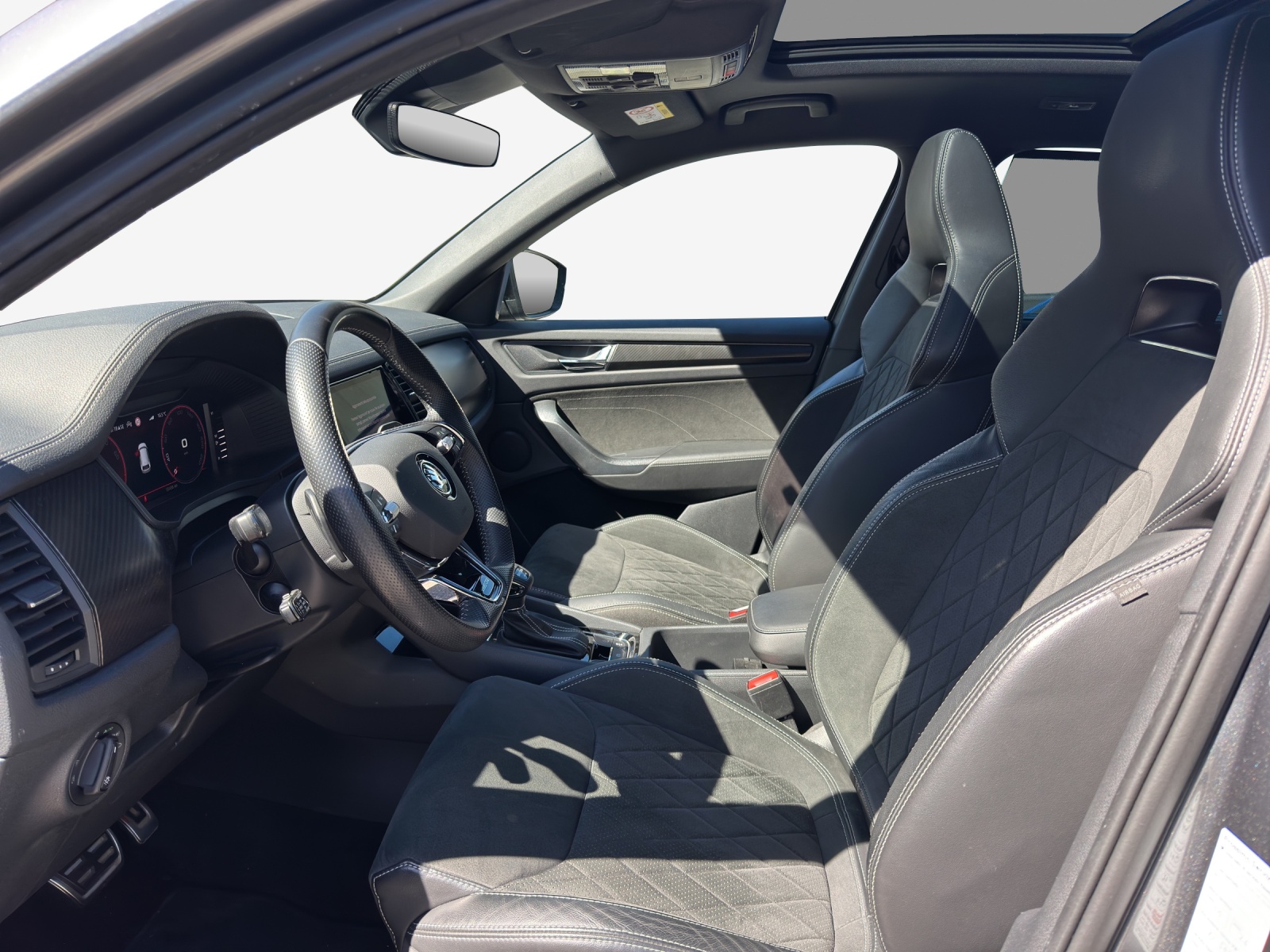 SKODA Kodiaq 2.0 TSI 4x4 SportLine-image-7