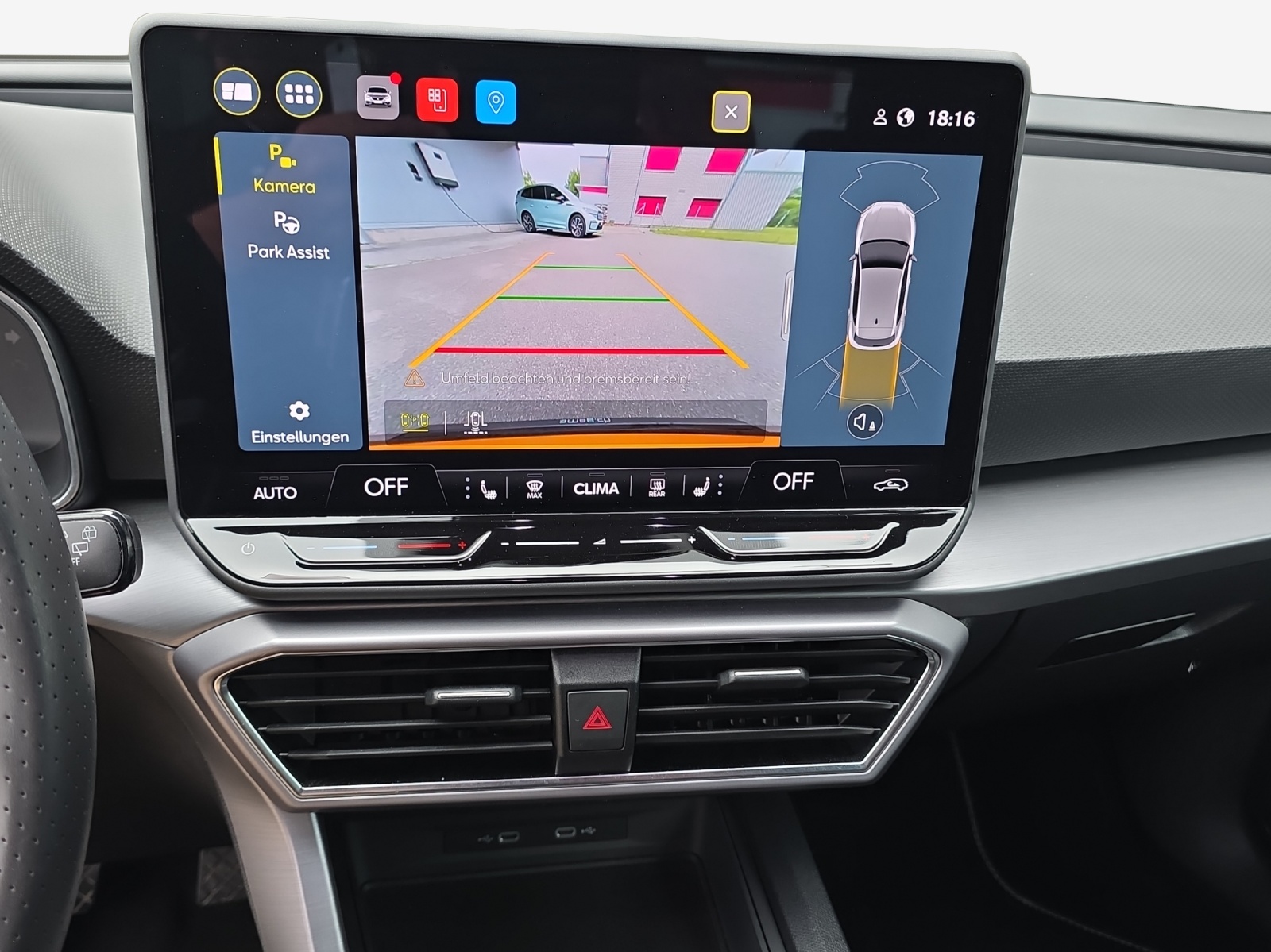 SEAT Leon 1.5 eTSI mHEV DSG FR-image-10