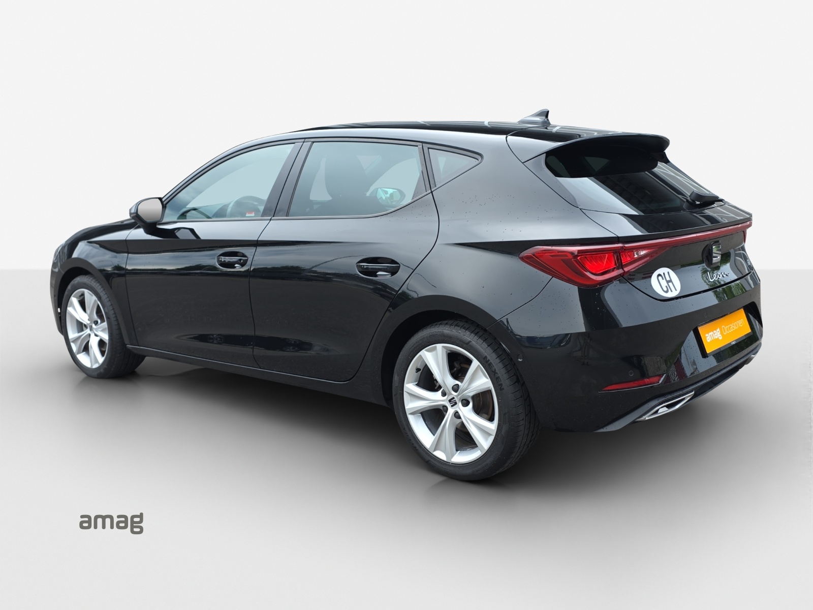 SEAT Leon 1.5 eTSI mHEV DSG FR-image-2