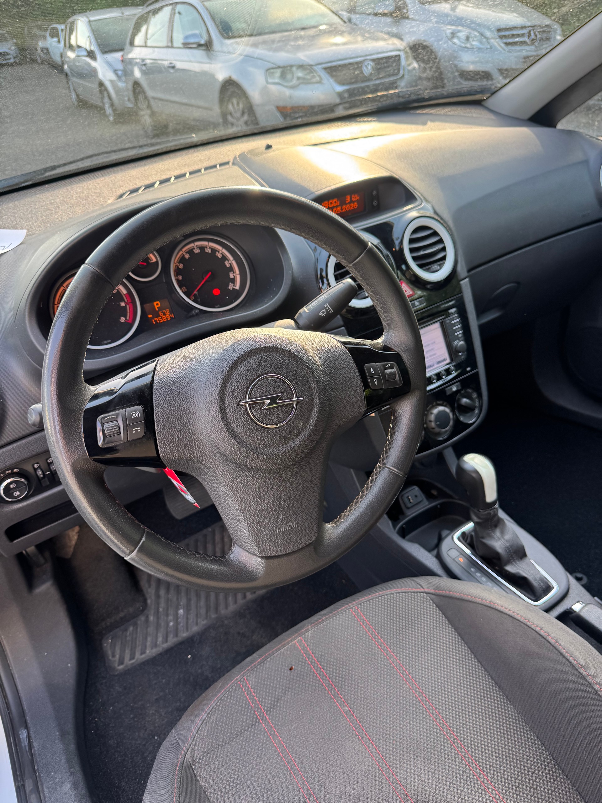 OPEL Corsa 1.4 TP Sport Automatic-image-9
