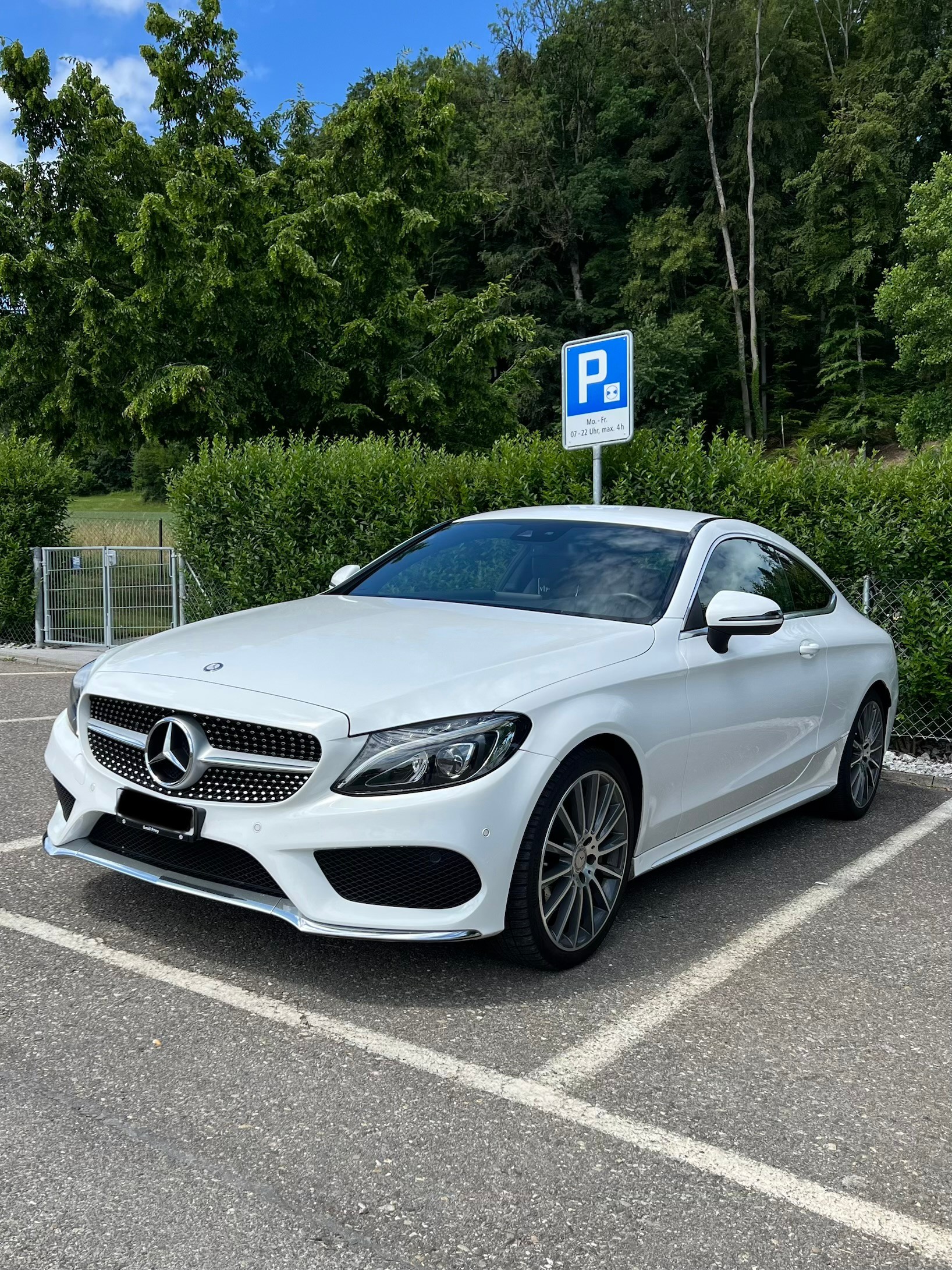 MERCEDES-BENZ C 250 Coupé AMG Line-image-0