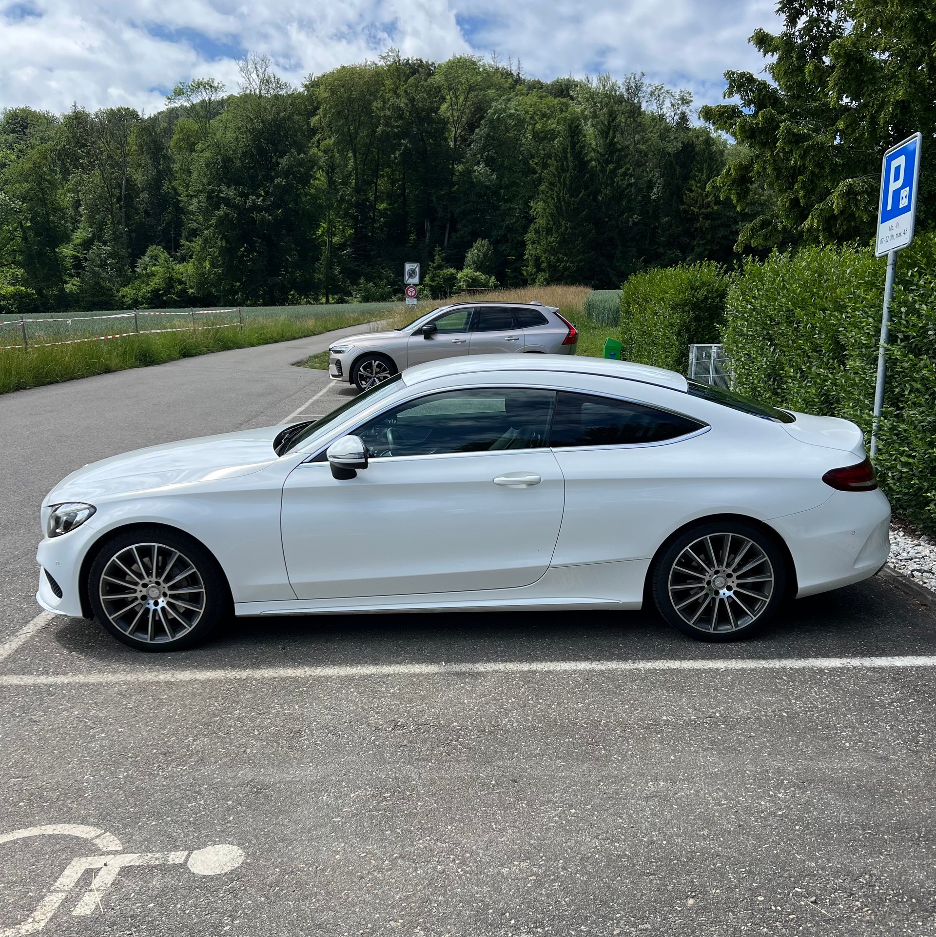 MERCEDES-BENZ C 250 Coupé AMG Line-image-1