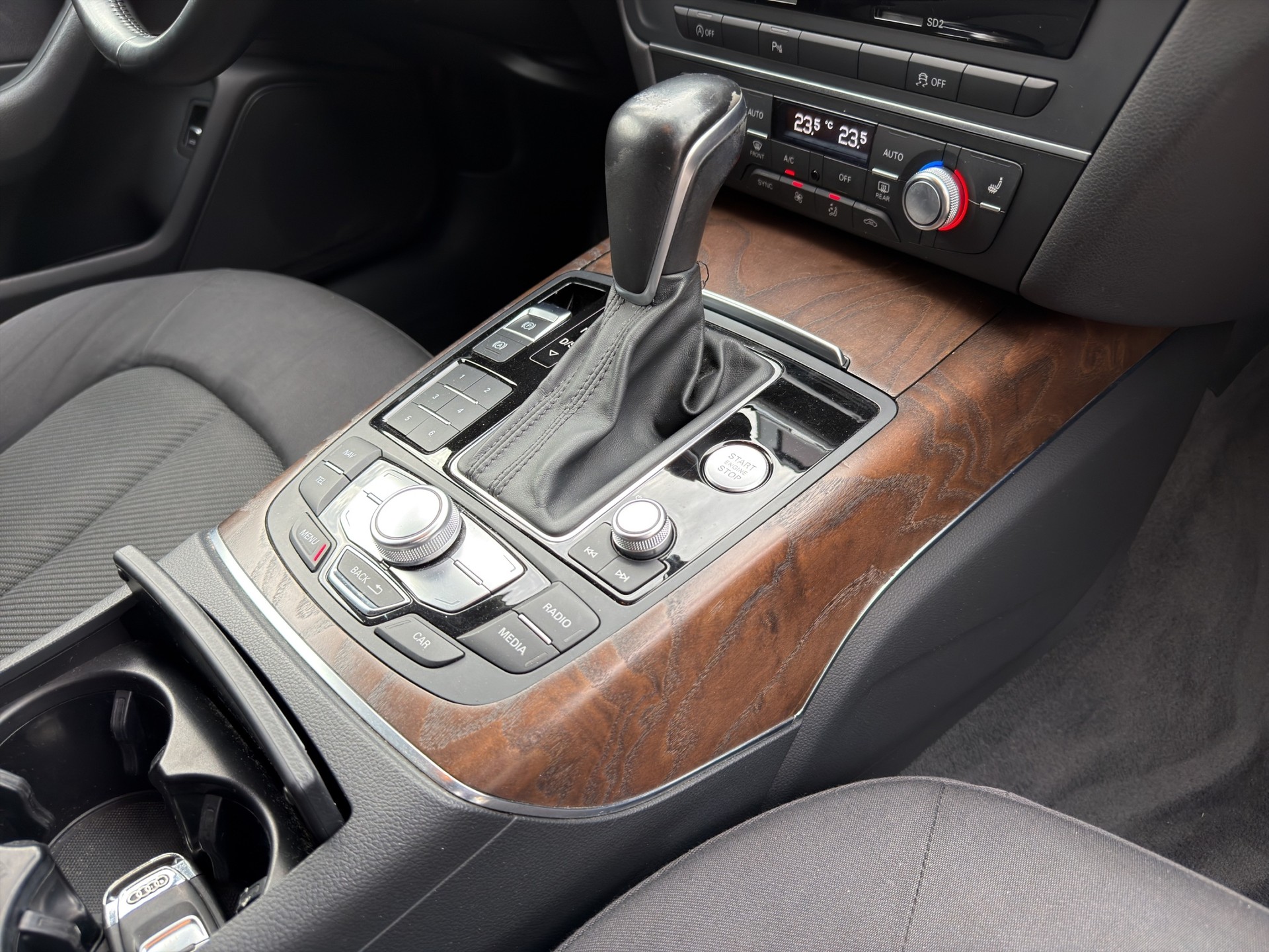 AUDI A6 Avant 2.0 TFSI S-tronic-image-17