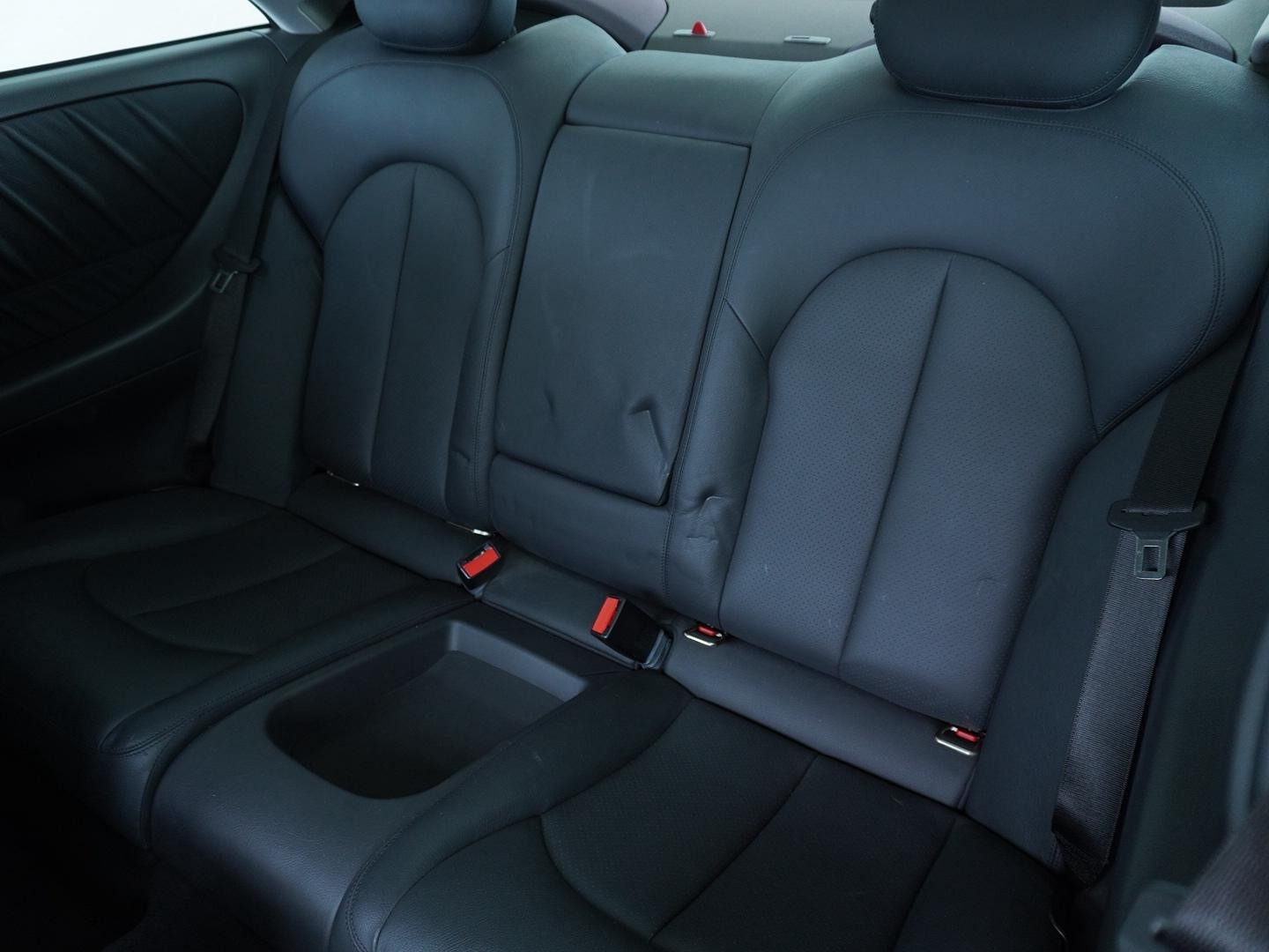 MERCEDES-BENZ CLK 240 Elégance-image-4