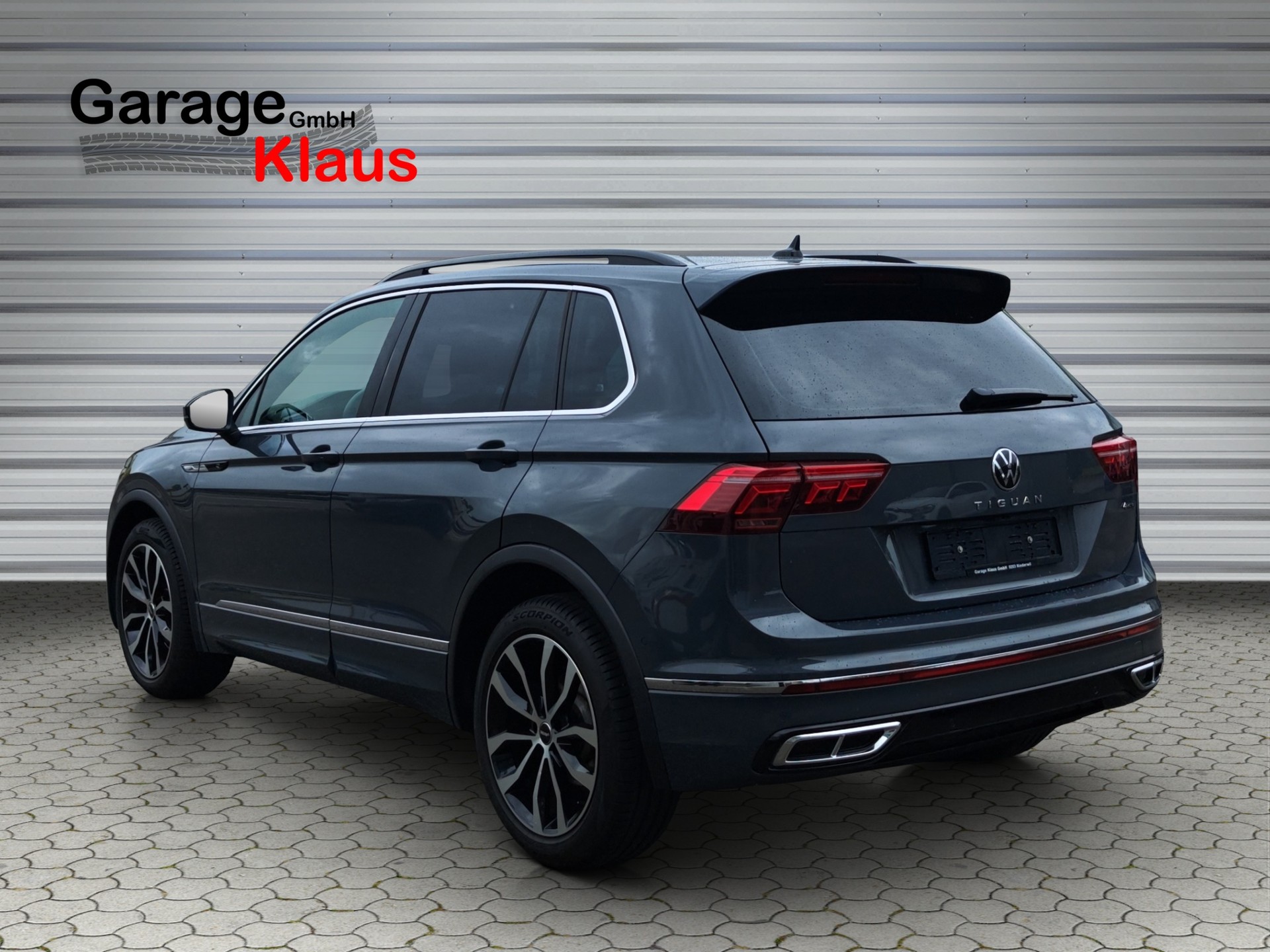 VW Tiguan 2.0TSI R-Line 4Motion DSG-image-3