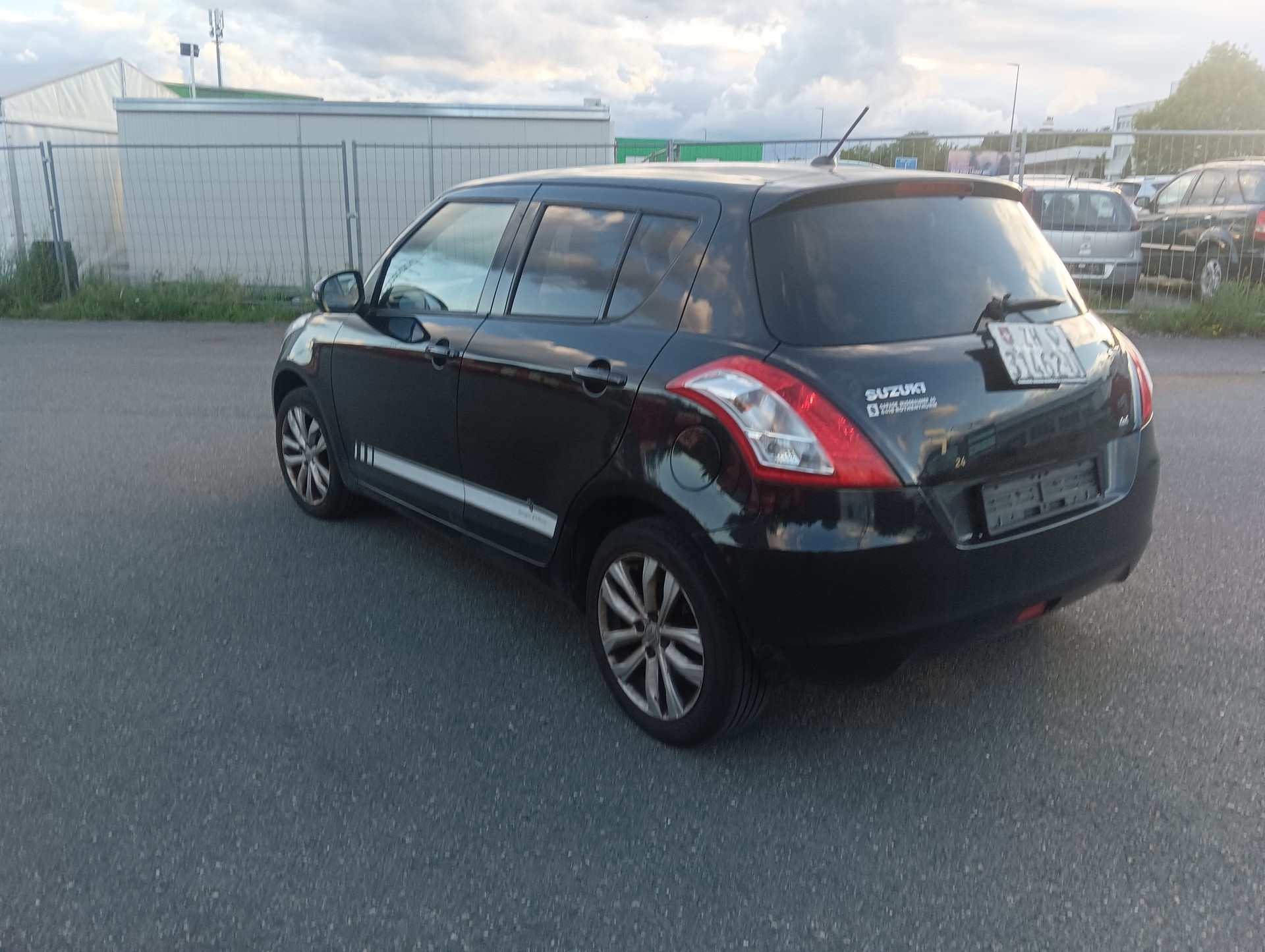 SUZUKI Swift 1.2i 16V GL Top 4x4-image-2