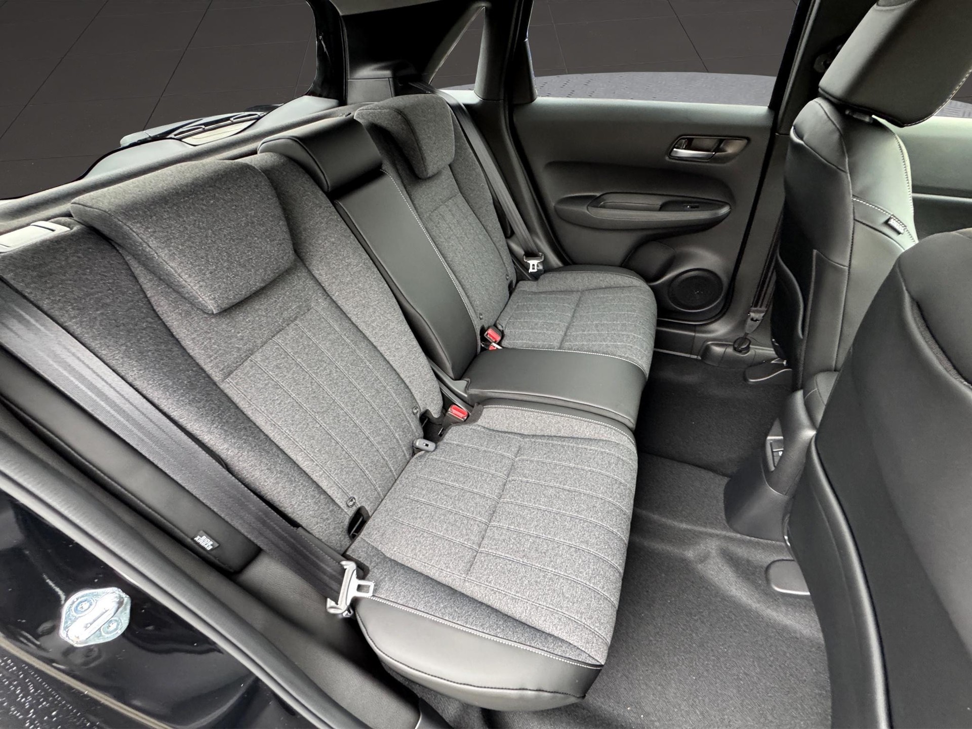 HONDA Jazz 1.5 i-MMD Advance-image-11